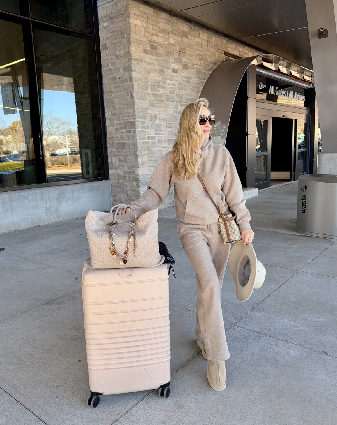 My go to travel outfit 💞

#LTKootd #LTKOver40 #LTKgrwm