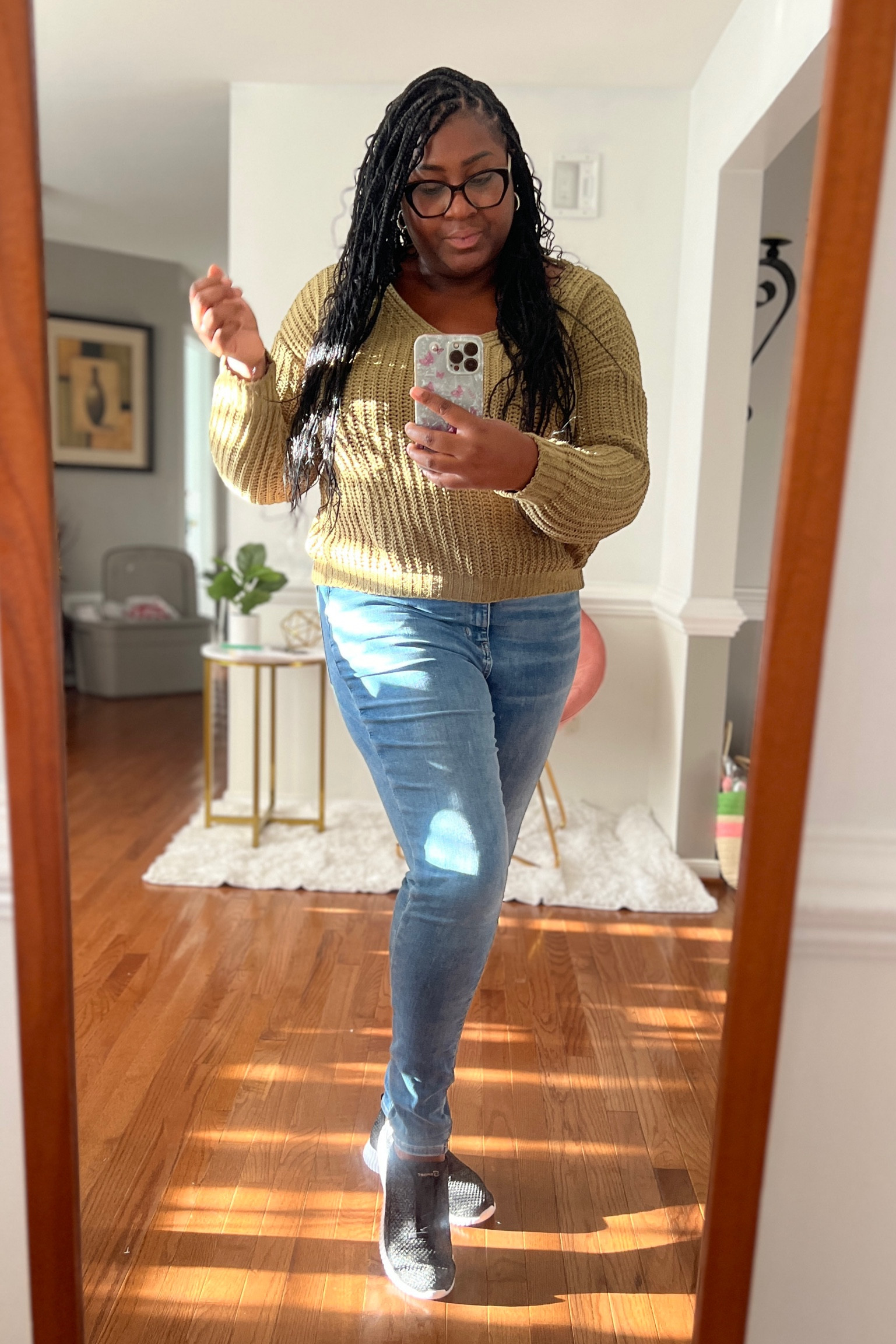 The most comfy cable knit sweater and softest memory foam sneakers you’ll need this Fall! And we can’t forget the denim 😃

#LTKstyletip #LTKmidsize #LTKfindsunder50