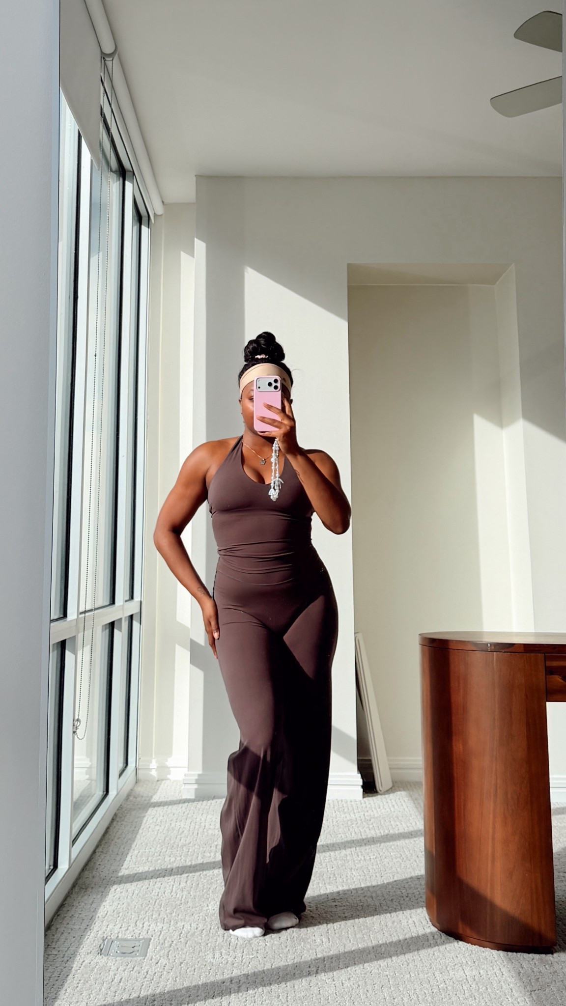 first day back at the gym after monthsssss and all the moving and traveling. set is oner active soft motion in umber brown. 

bottoms (m, long)
top (m)


#LTKdayinmylife #LTKActive #LTKfitnessgoals