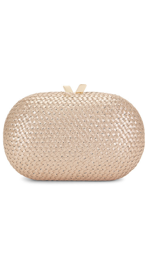 olga berg POCHETTE LUCIA OVAL en Metallic Gold. | Revolve Clothing (Global)