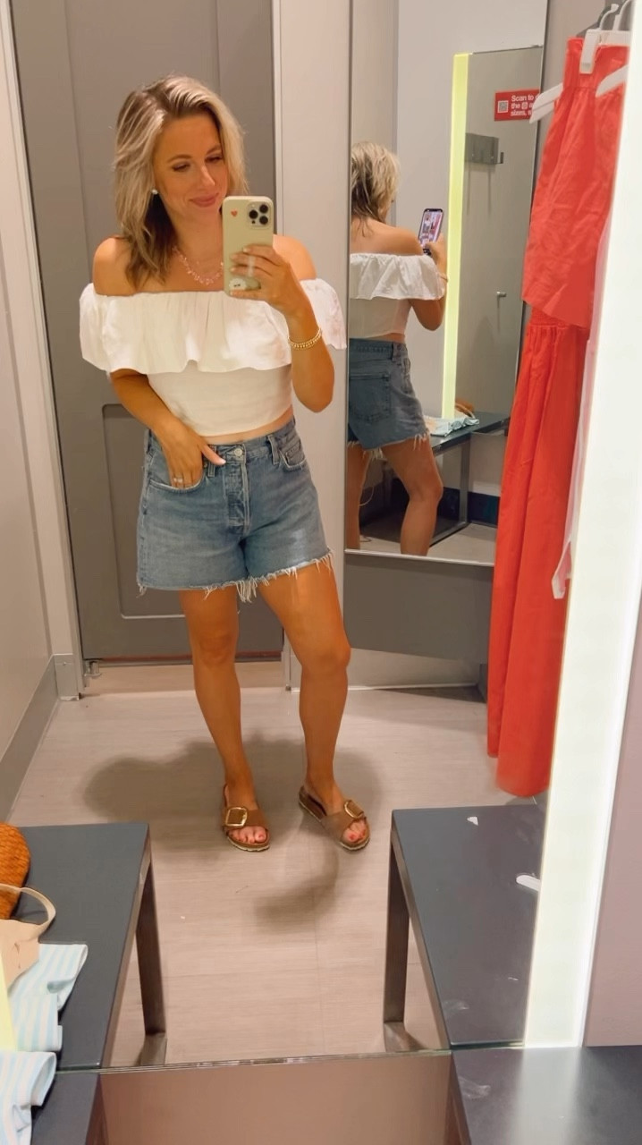 I am in love with this pretty off the shoulder top! Wearing a medium.🤍

#LTKSeasonal #LTKSaleAlert #LTKSummerSales