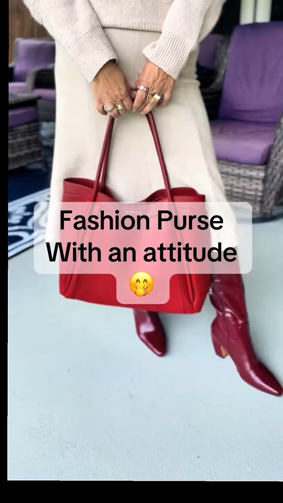 Wine purse for holiday ❤️🥰🤭

#LTKOver40 #LTKFindsUnder100 #LTKmomlife