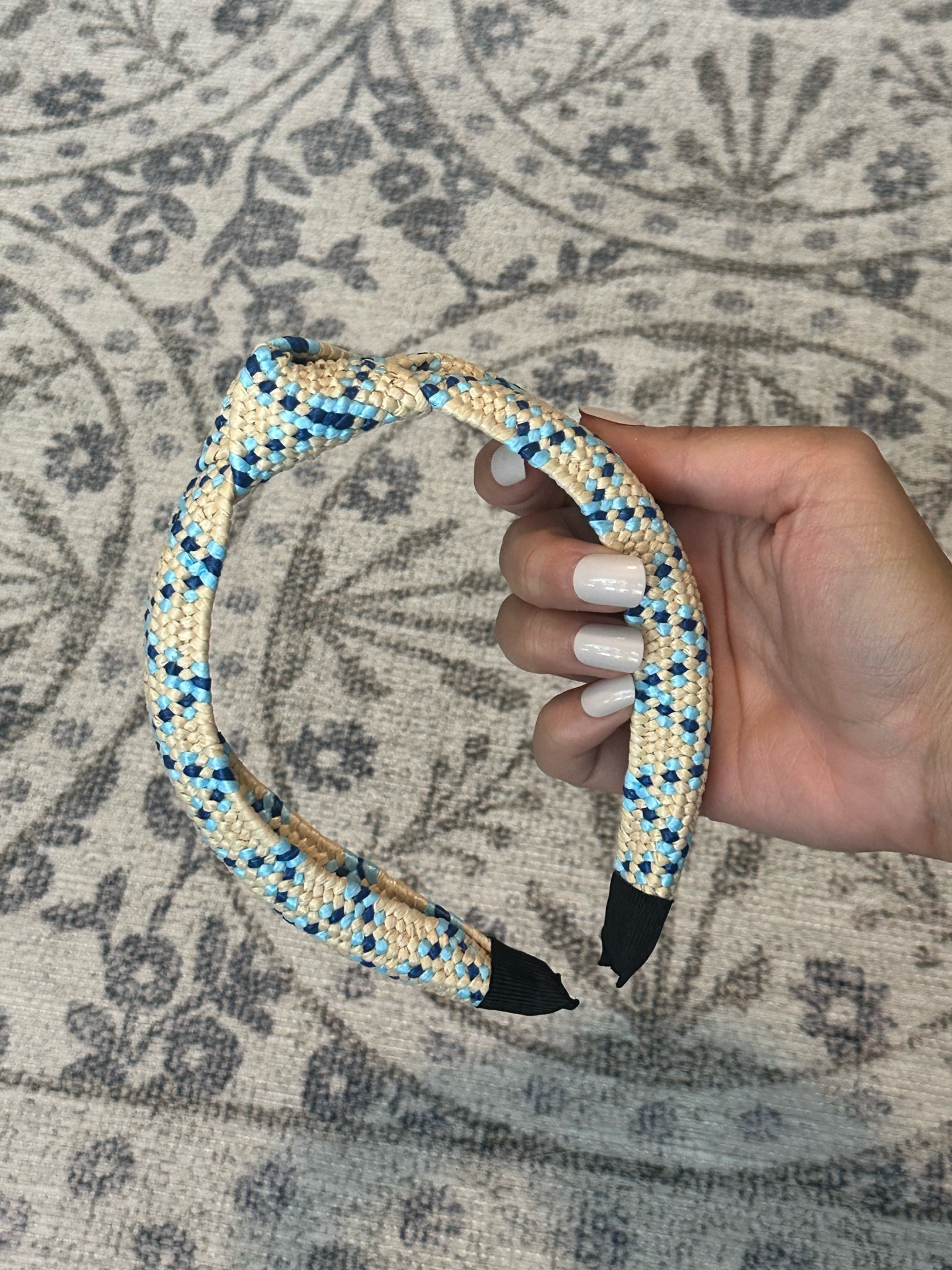 Rattan knot headband with preppy blue details 💙

#LTKFind #LTKunder50 #LTKstyletip