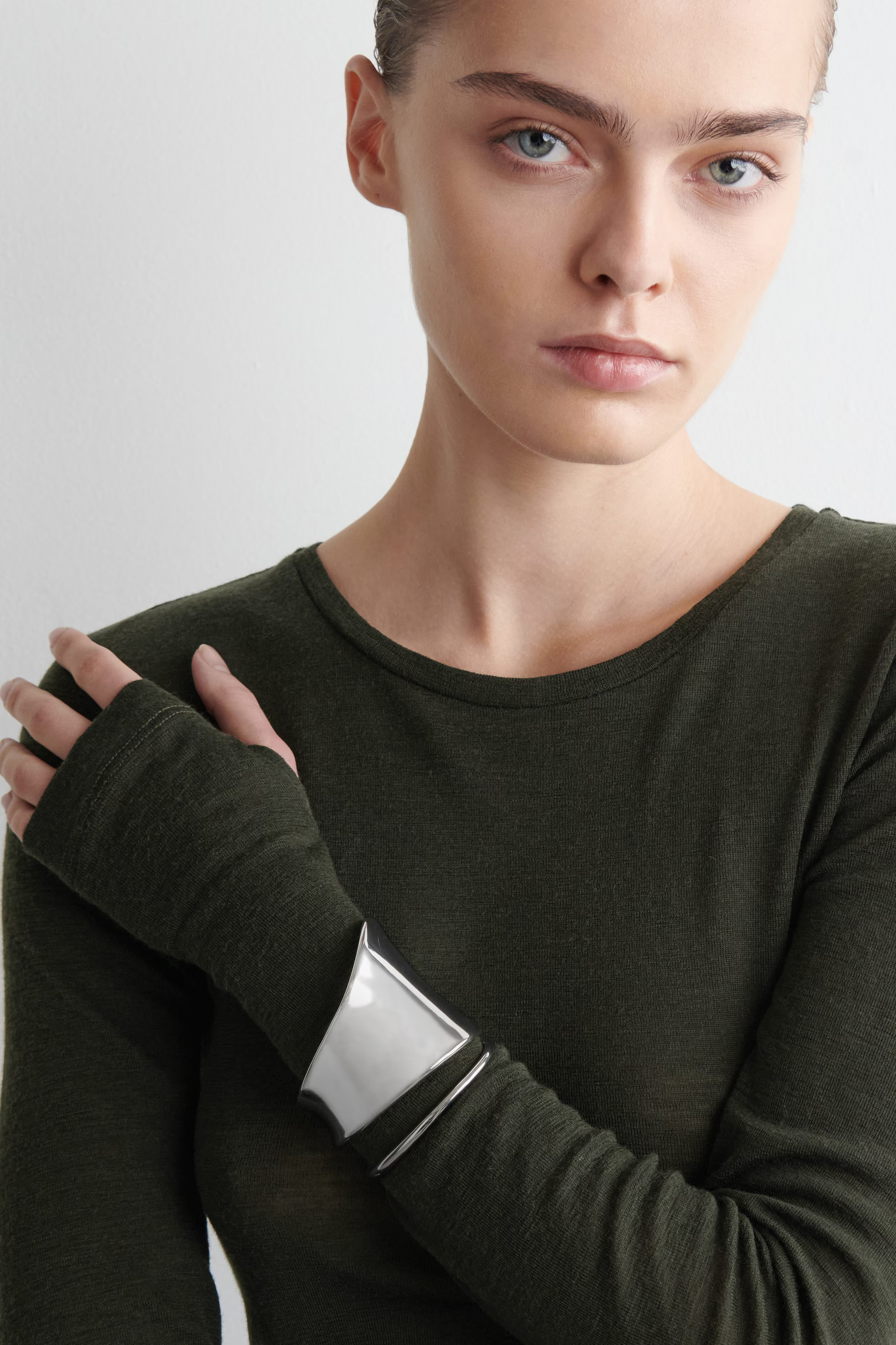 SLIM MERINO WOOL TOP - DARK GREEN | COS GB | COS UK