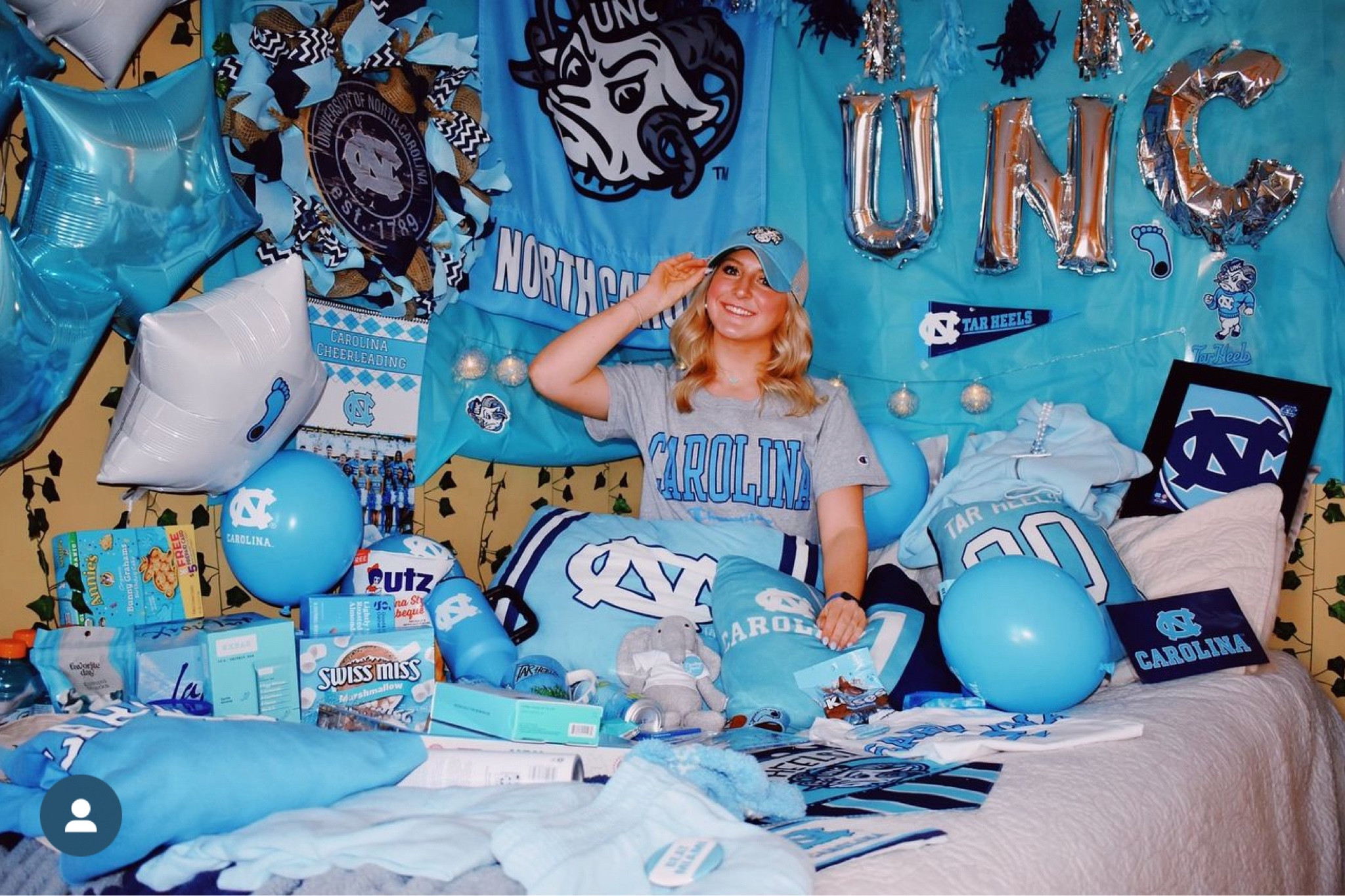 unc chapel hill bed party #unc #uncchapelhill #collegebedparty


#LTKstyletip #LTKparties #LTKfamily