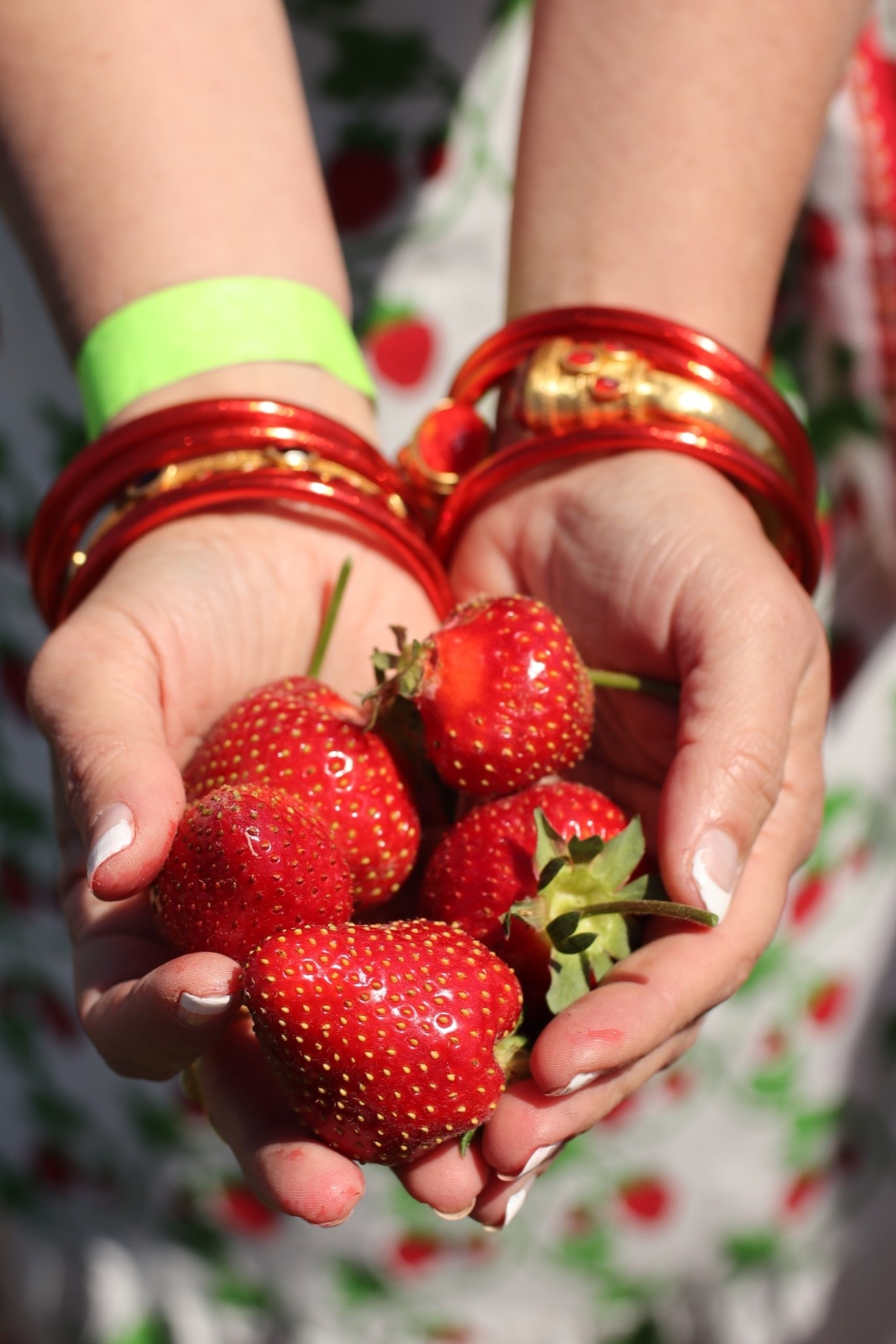 Summer bracelets! Mixing a few waterproof bangles with statement Julie Vos cuffs … loving these bracelets for Mother’s Day Gift Ideas

#LTKMothersDay #LTKootd #LTKSeasonal