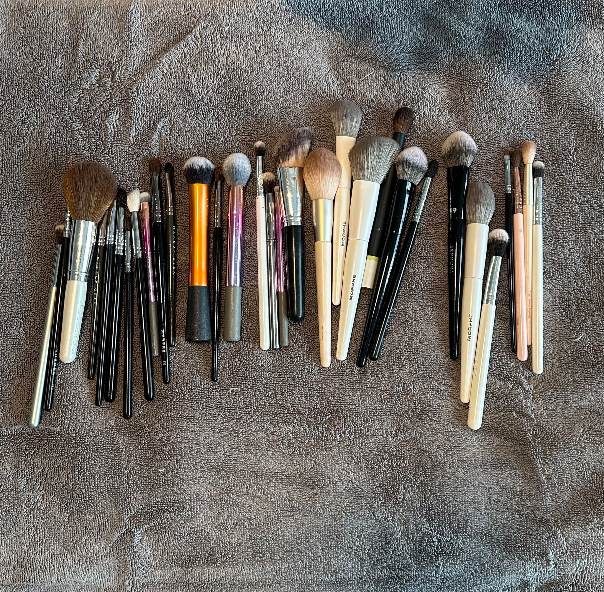 Freshly cleaned makeup brushes >>>

#LTKselfcare #LTKBeauty