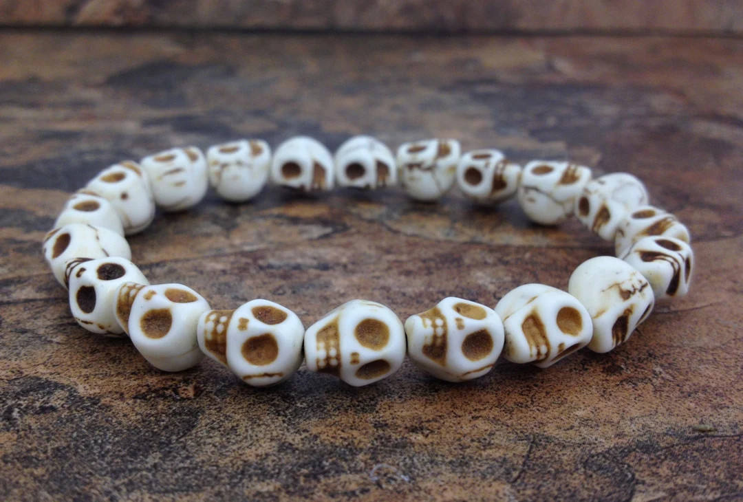 Tibetan Hand Carved Skull Beads STRETCH Bracelet, Skull Bracelet, Skull Mala, Meditation Bracelet... | Etsy (US)
