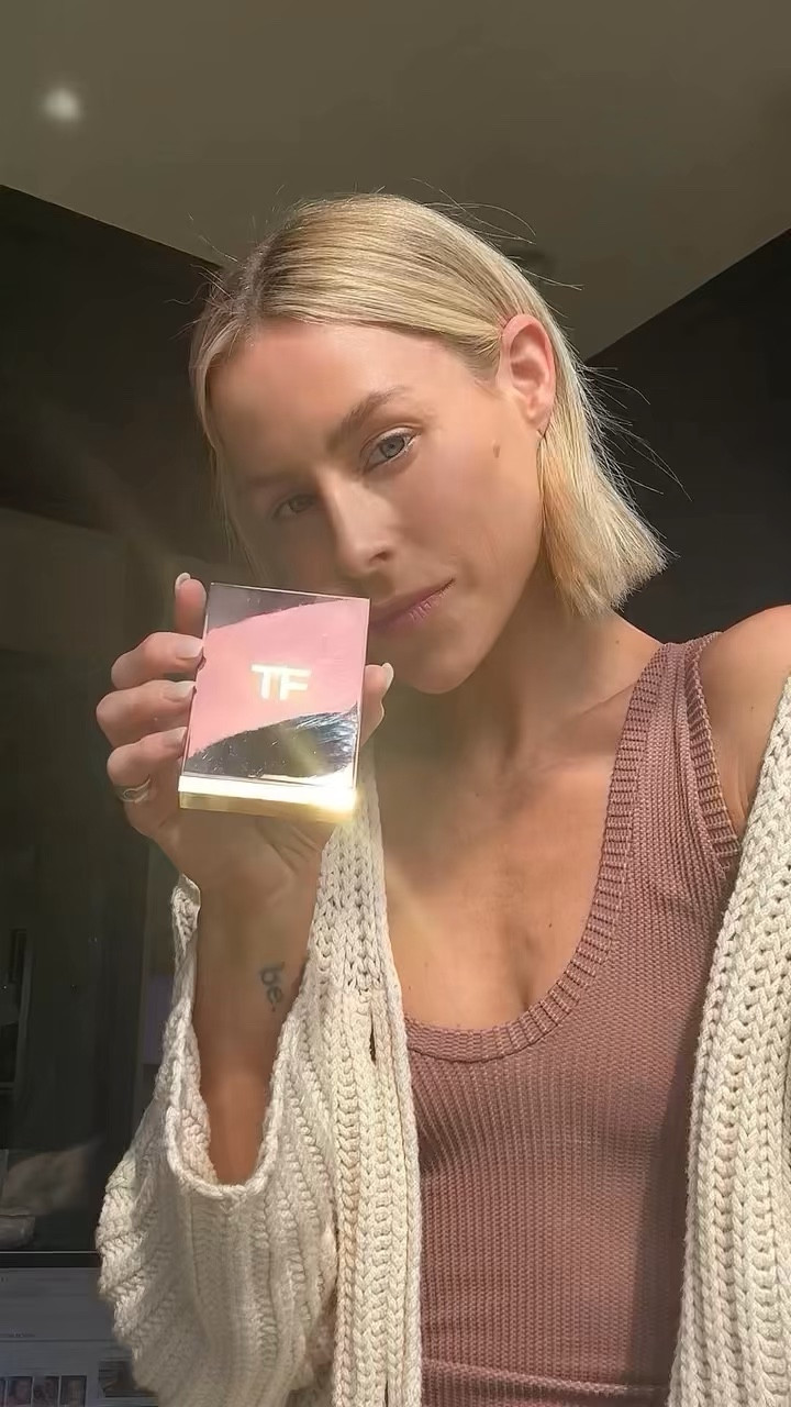 contour doesn't have to be intimidating or 25 steps! Love this duo🌞🤩✨ @tomfordbeauty @sephora  #ad #TFBxLTKPartner

#LTKbeauty #LTKxSephora