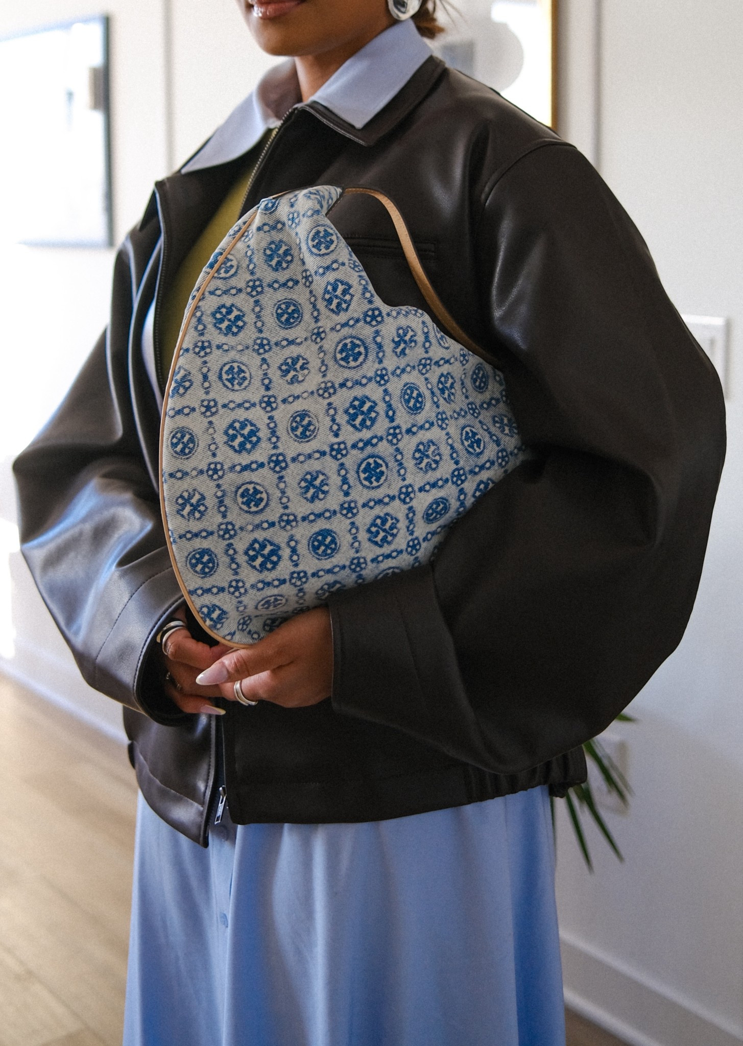 A love note to every denim Tory Burch bag. Shop the collection using these links. 

#LTKootd #LTKgrwm