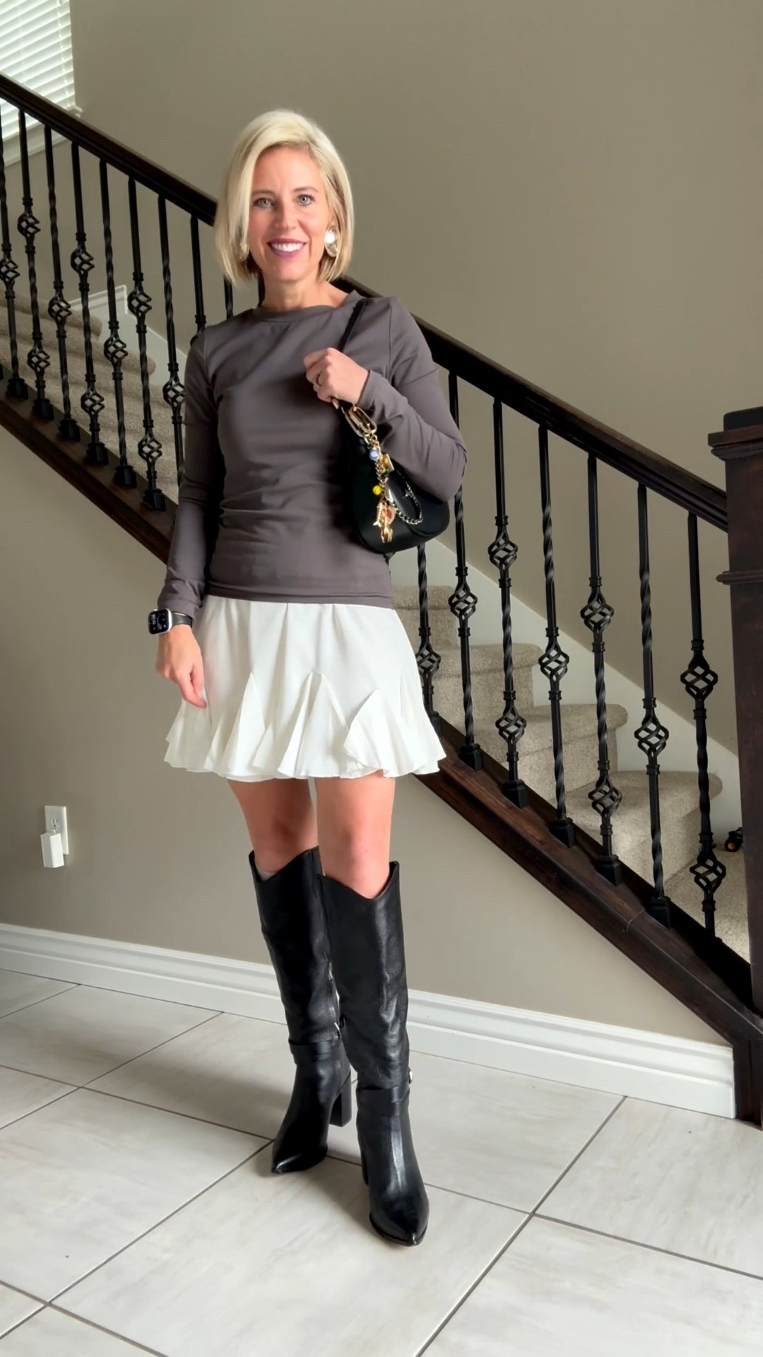 Found this darling frilly skirt that pairs perfectly with boots for fall

Skirt: Small
Earrings: Zara

#LTKSeasonal