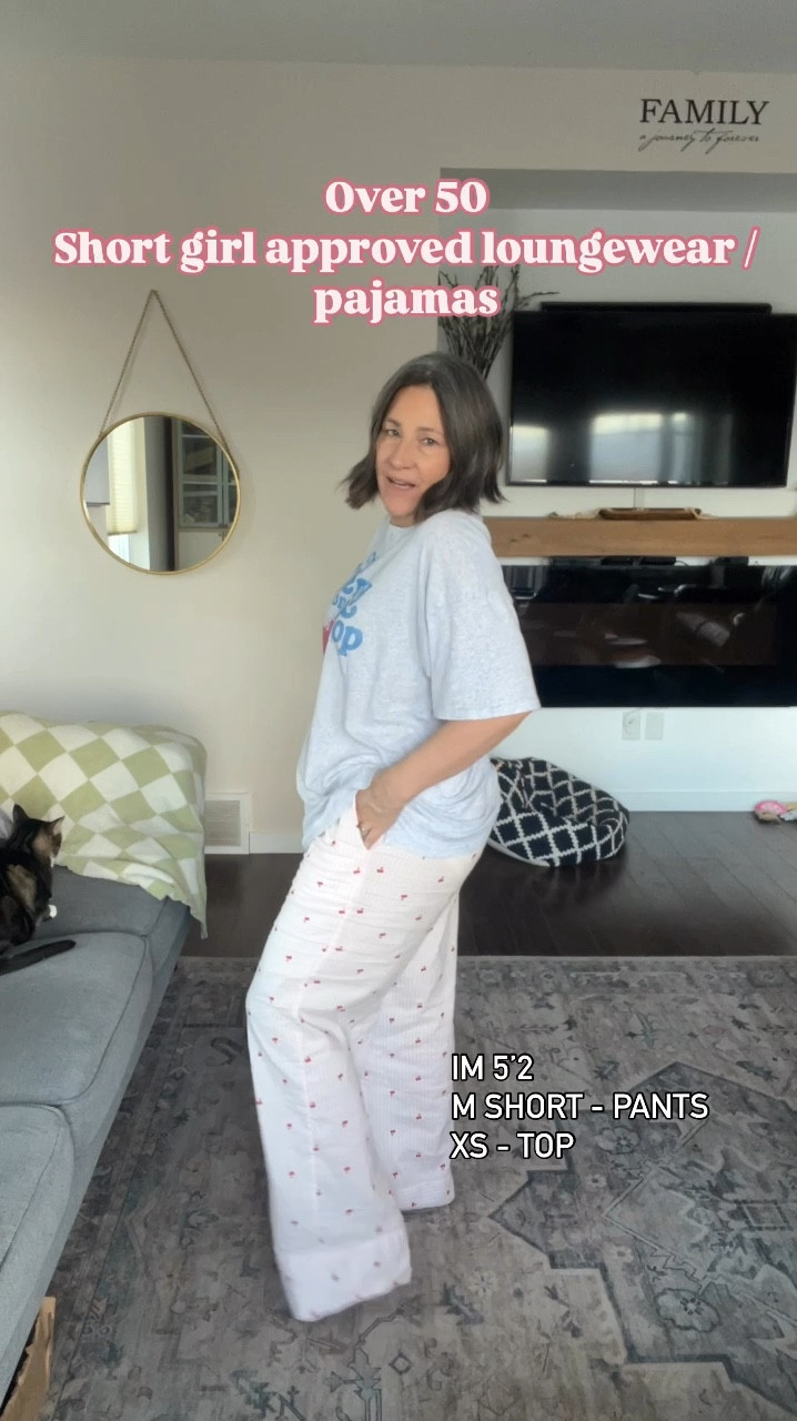 Over 50 short girl approved loungewear/ pajamas 💖

I’m 5’2
Pants - medium short
Top - xs ( runs oversized )

#LTKOver40 #LTKMidsize #LTKSeasonal