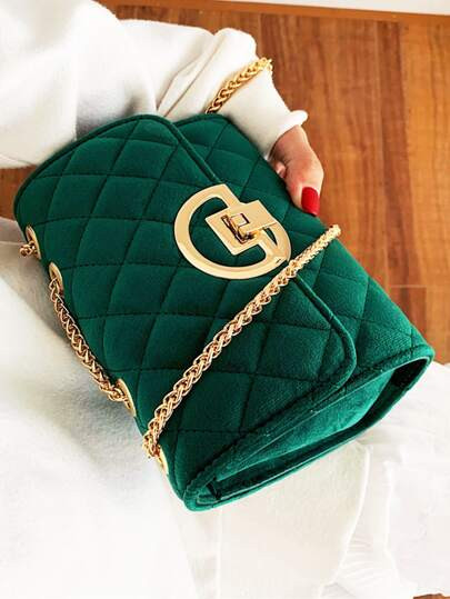 Quilted Buckle Chain Shoulder Bag | SHEIN