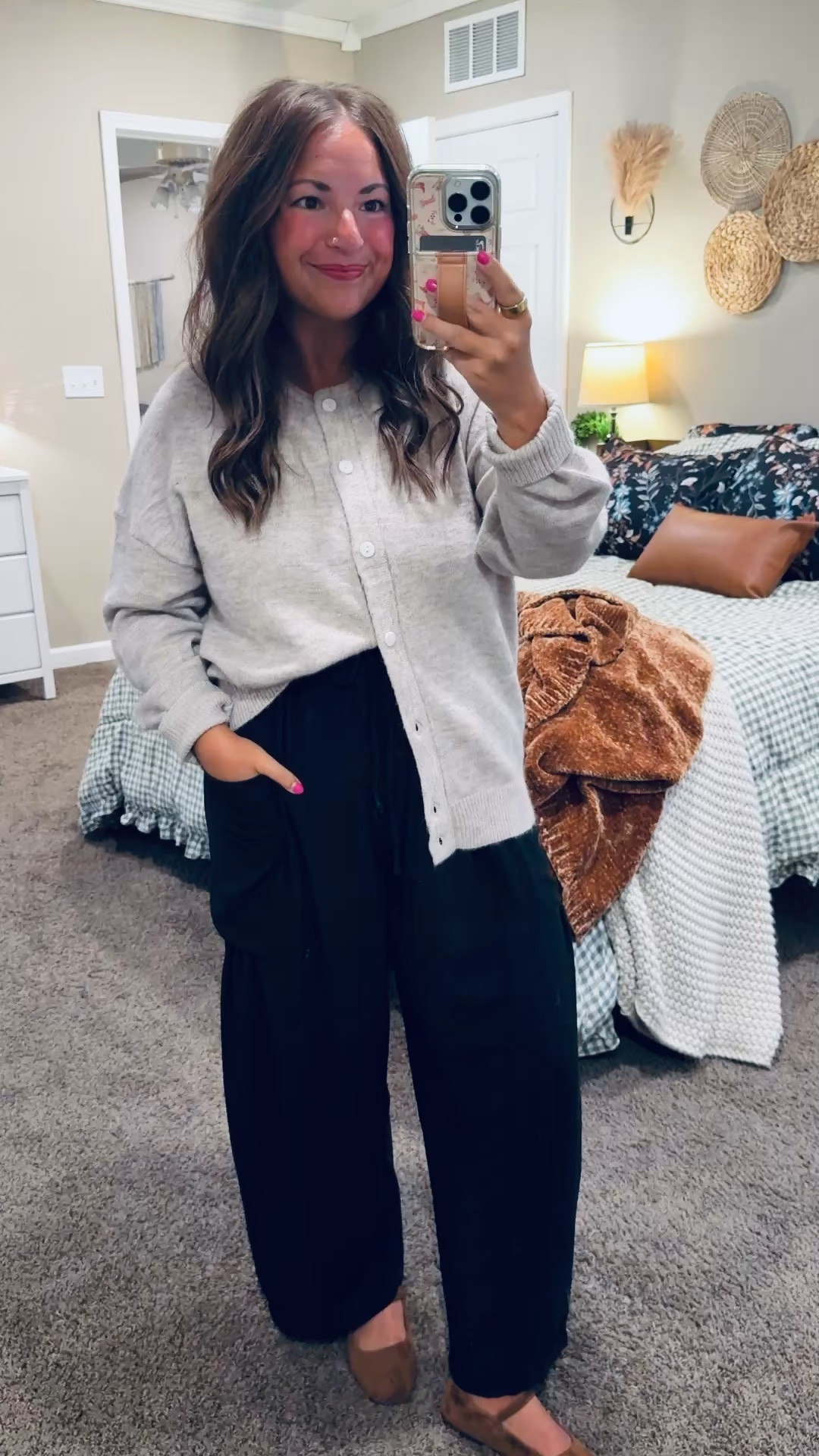 Loving this neutral Amazon outfit! 🤎 The cozy cardigan and comfy wide-leg pants make such a cute, classroom-ready look for fall—and these trending brown flats complete it perfectly! 🍂✨


flats: fit true to size // wearing a 5
pants: fit true to size // wearing a large
cardigan: fits true to size // wearing a large 

 #LTKootd #LTKMidsize #LTKWorkwear
