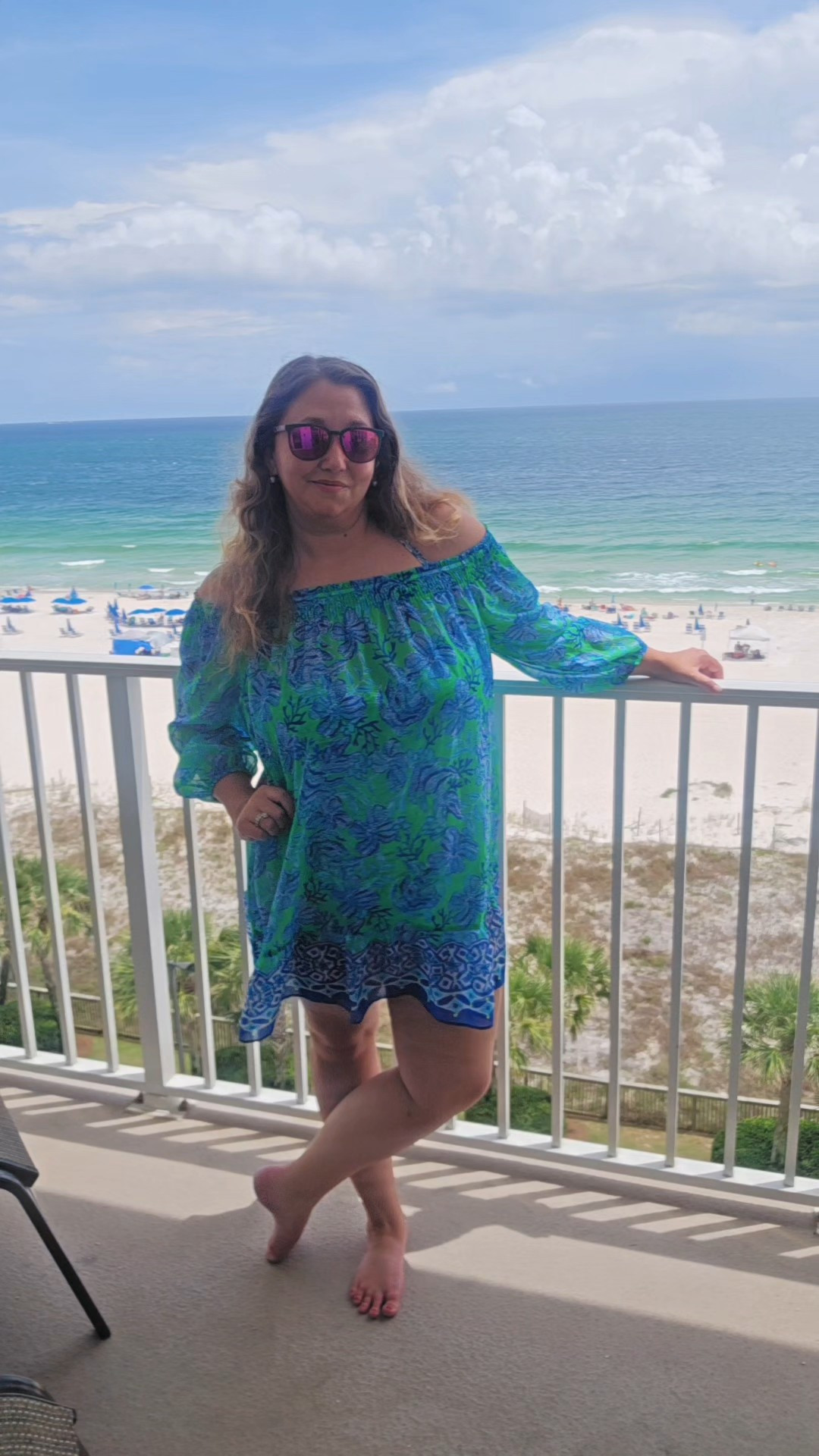 Shut down at work for the next week. Choices were to go ahead and work... or just also take it off. Here is what I chose! #livinglargeinlilly #lillypulitzer #july4 #beach #plussize #summer 

#LTKSeasonal #LTKPlusSize #LTKSwim
