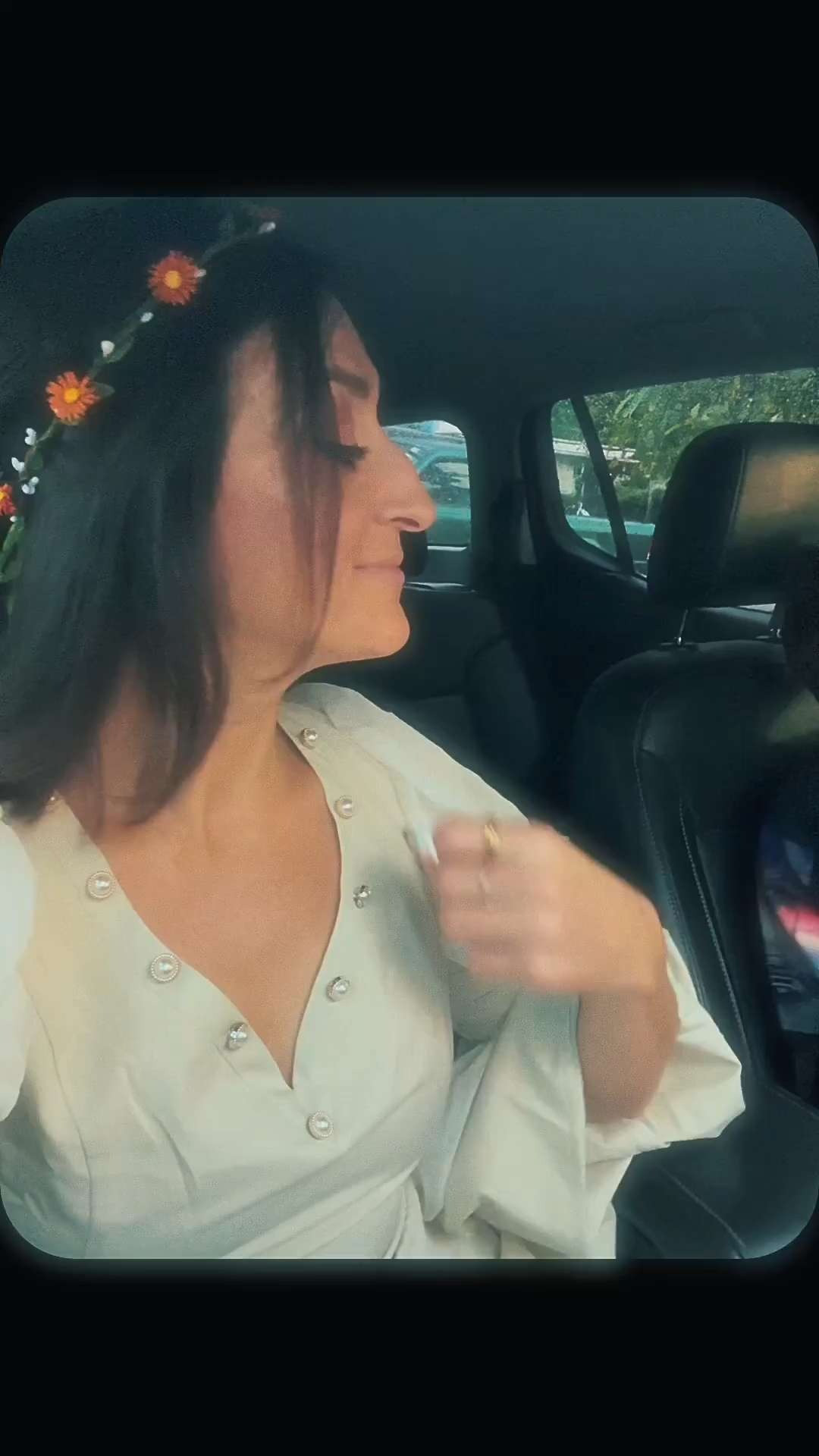 I lost count of how many kids yelled across the quad how much they liked my wings... 🧚

 