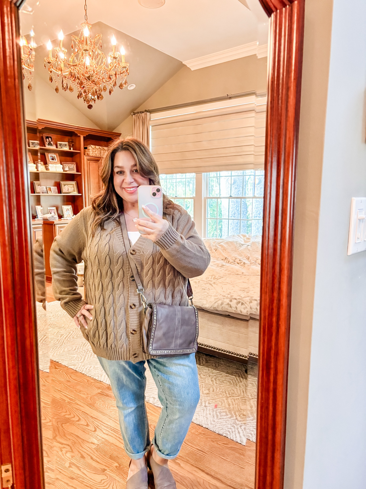 Neutral Vibes 

#LTKOver40 #LTKPlusSize #LTKItBag