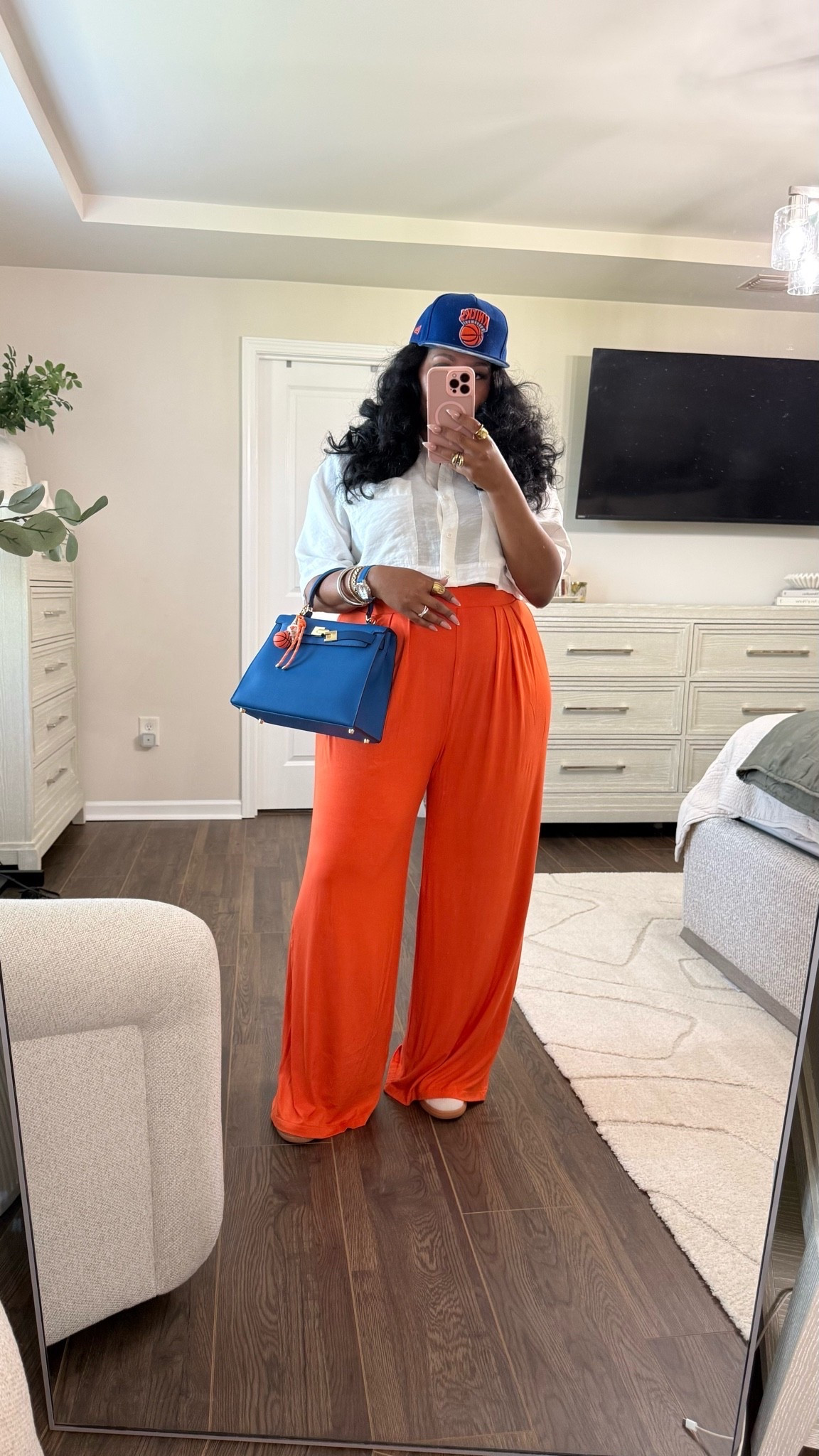 Knicks nation 💙🧡
Outfit Inspo.

#LTKgrwm #LTKOver40 #LTKootd