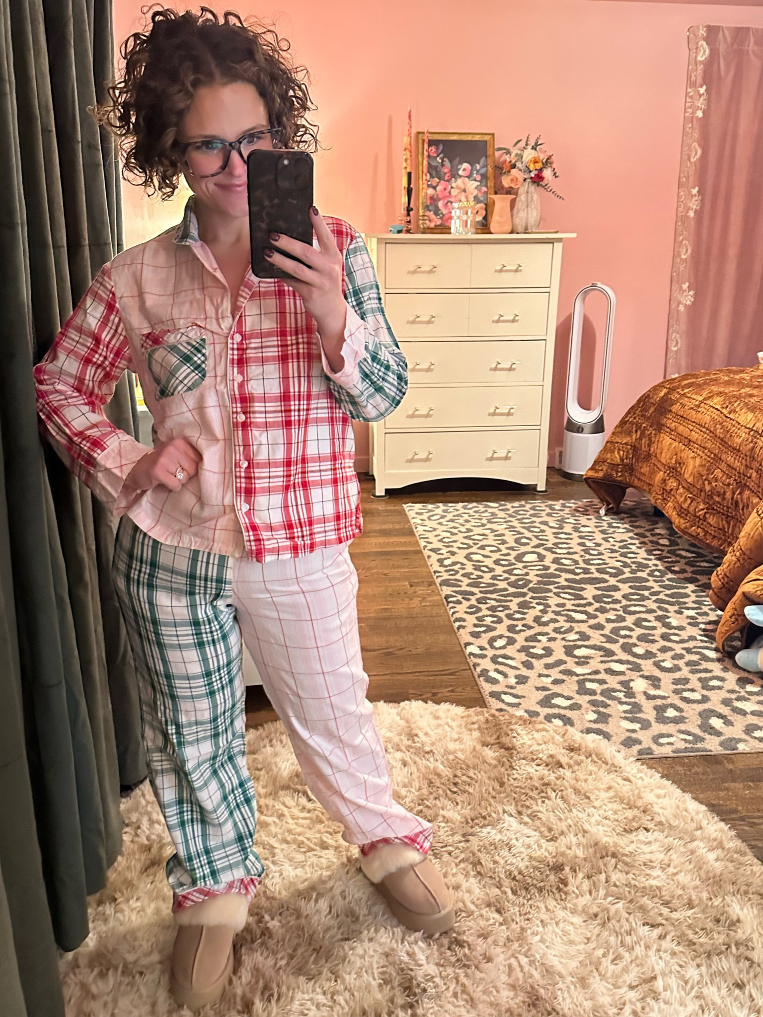 The best flannel set to wind down in after a busy holiday party!! ❣️🎄✨

#LTKMidsize #LTKStyleTip #LTKHoliday