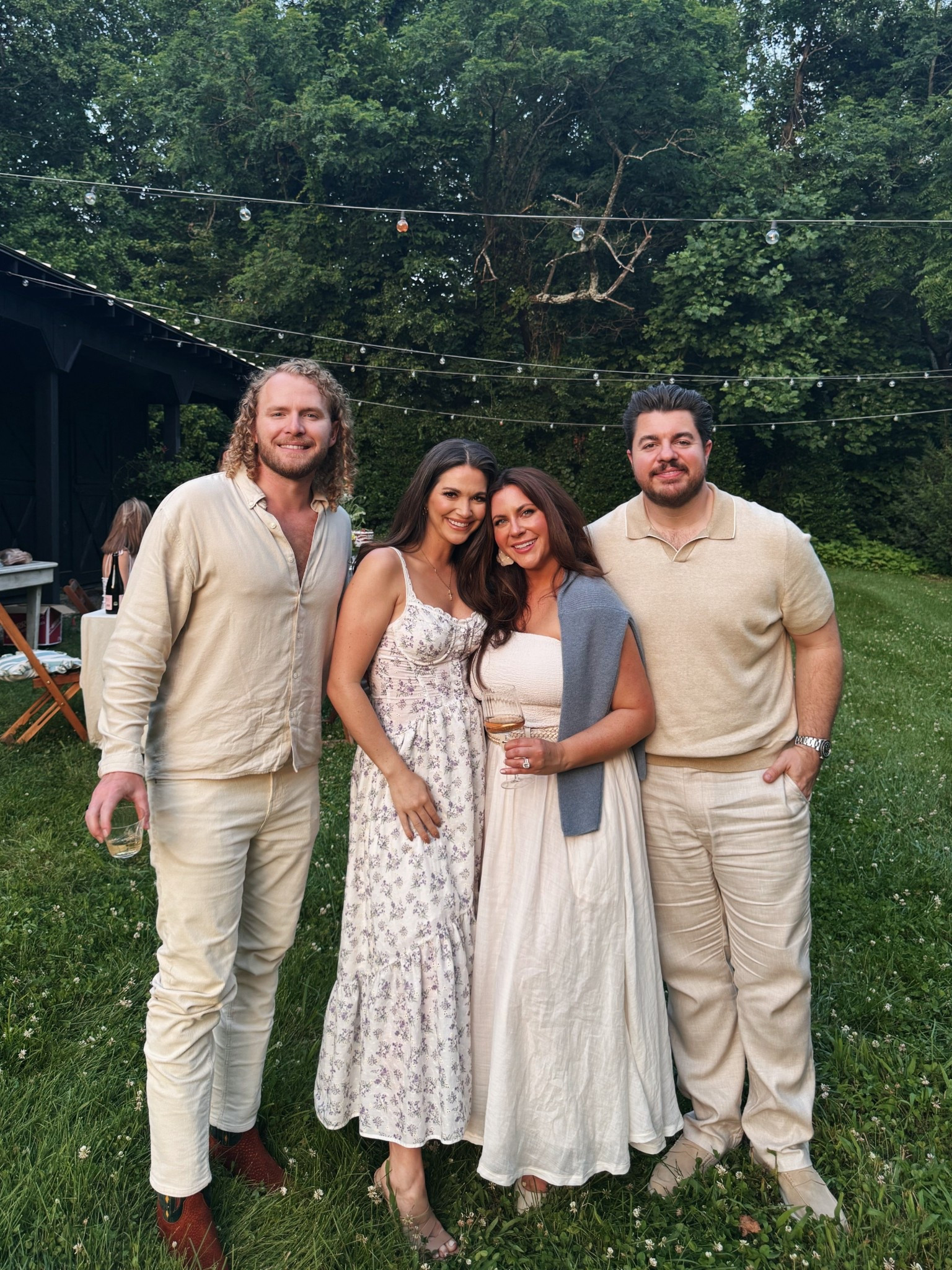 It’s garden party season…

Floral dress | sundress | dinner party 

#LTKSummerEdit