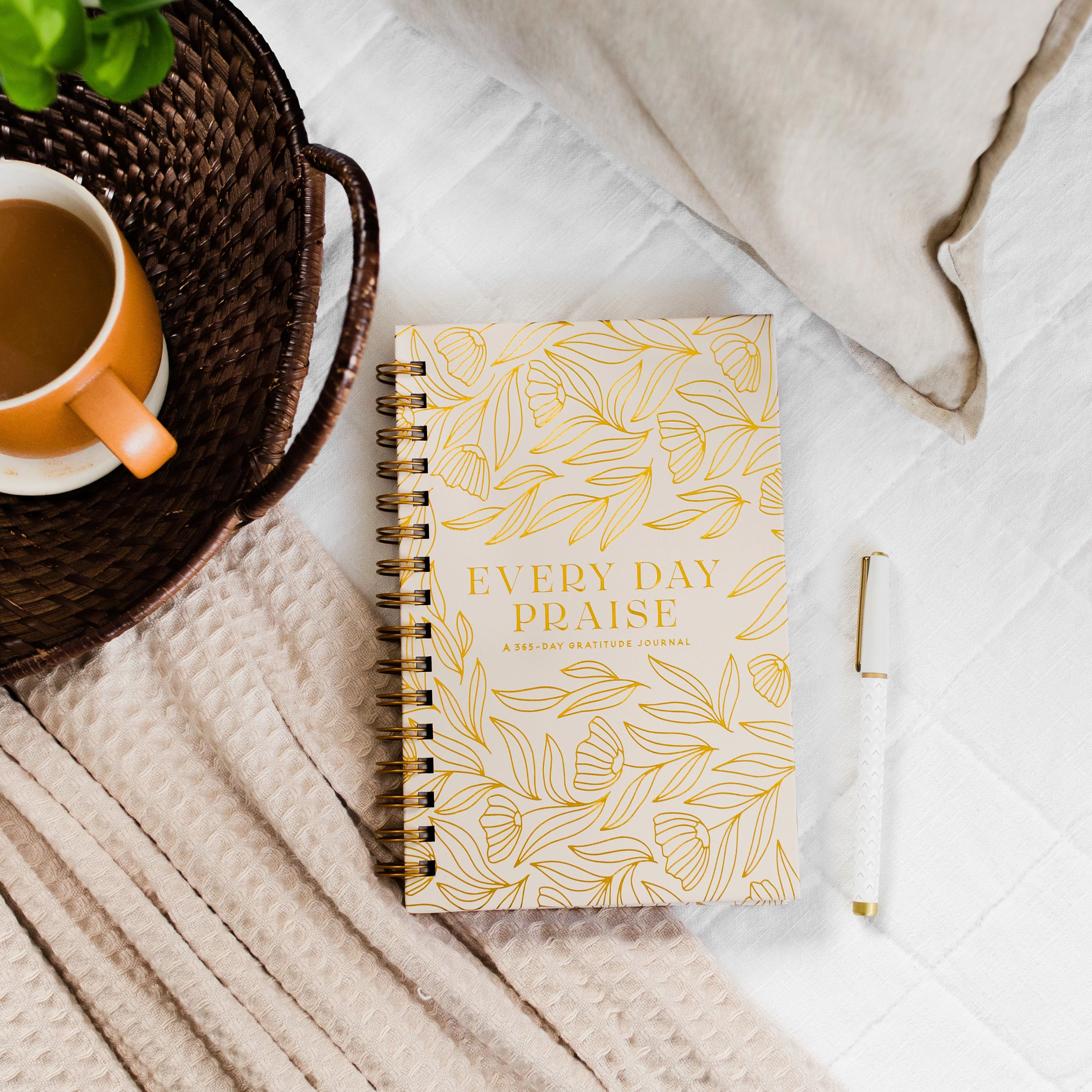 Every Day Praise Journal - Oatmeal Floral Spiral | The Daily Grace Co.