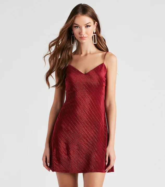 Sight To See V-Neck Slip Dress | Windsor Stores