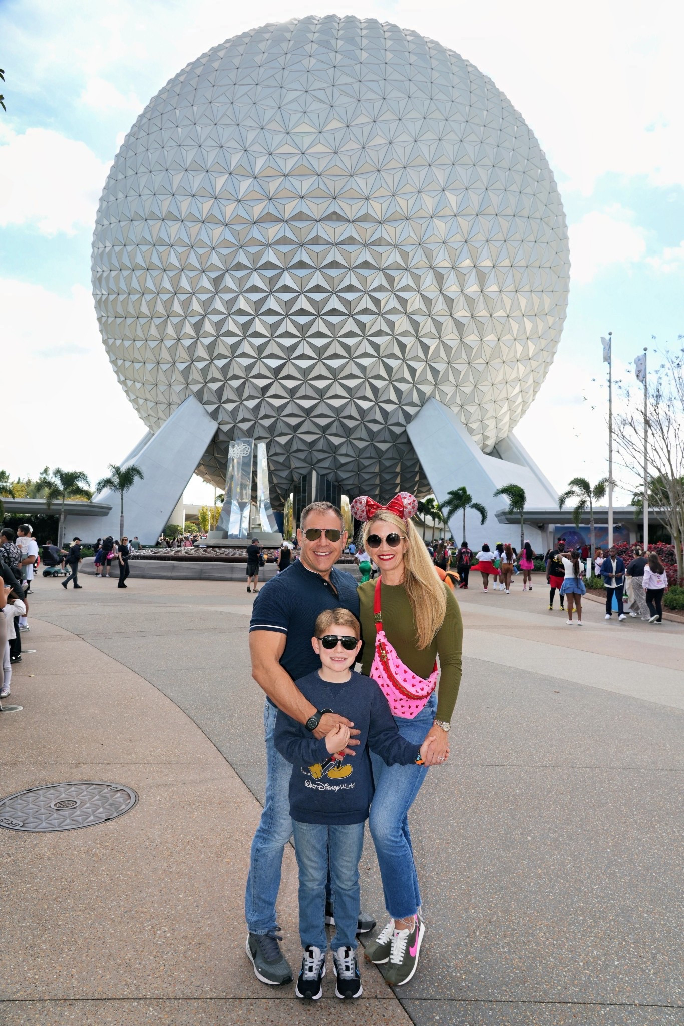 EPCOT day at Disney World! Disney family outfits 🔮💫🫶🏼