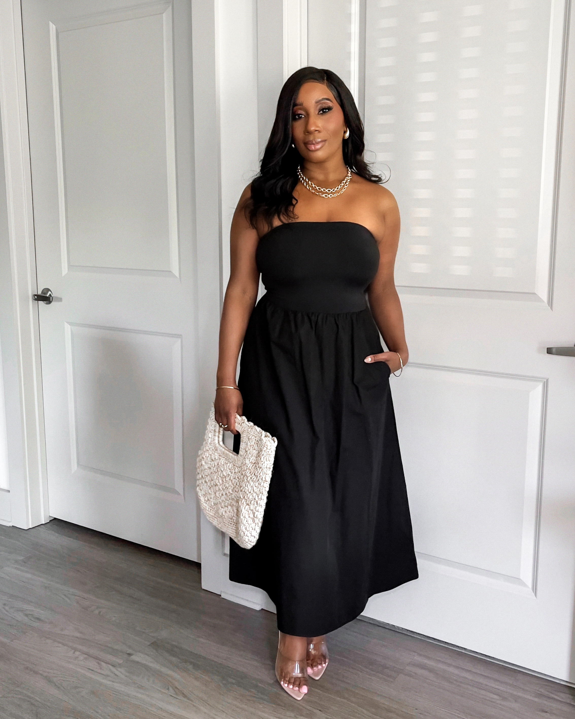 Wearing a medium in this dress!  

 #LTKootd #LTKSeasonal