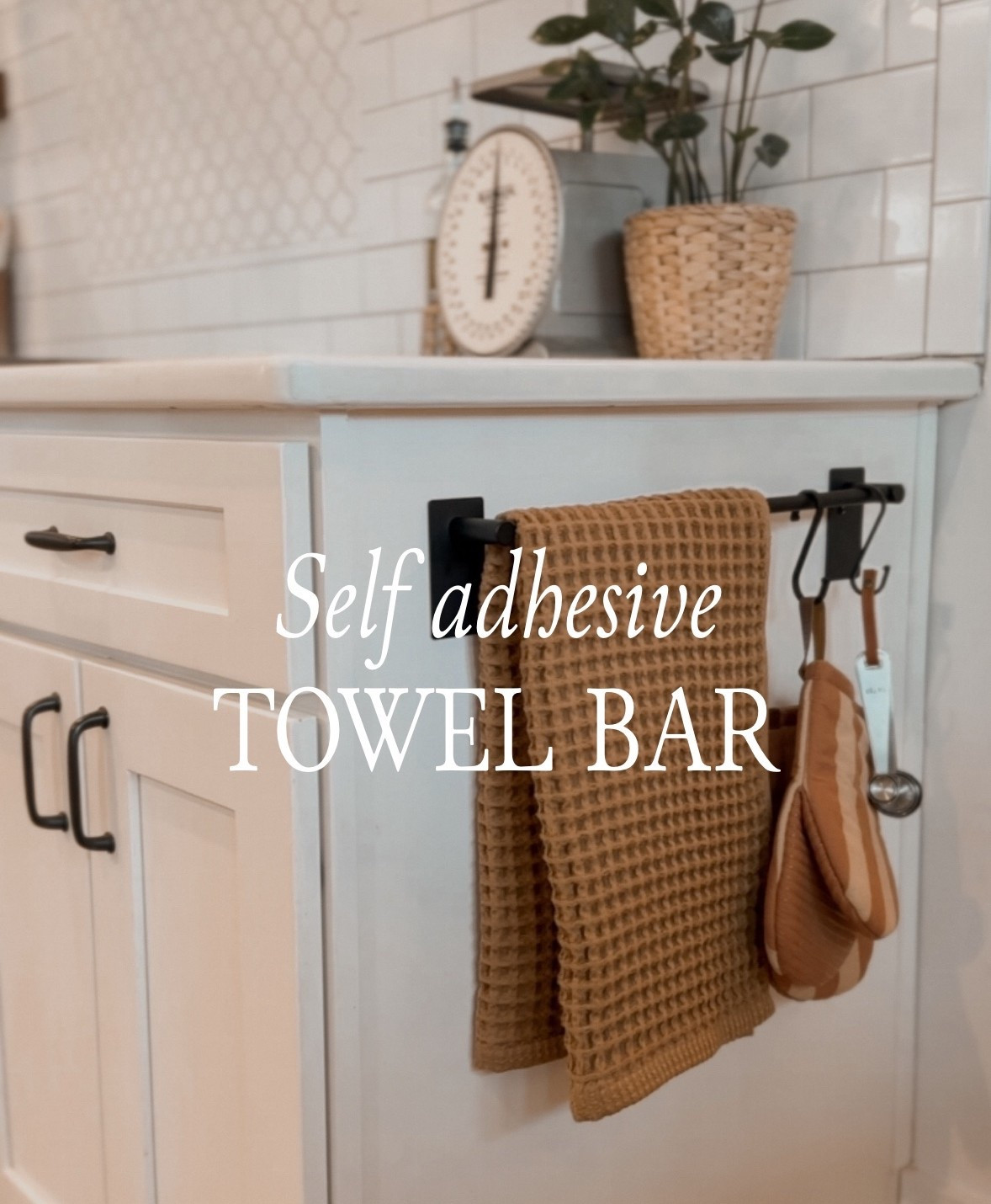 self adhesive towel bar that doesn’t damage the walls/cabinets, yes please! 



#LTKfindsunder50 #LTKstyletip #LTKhome