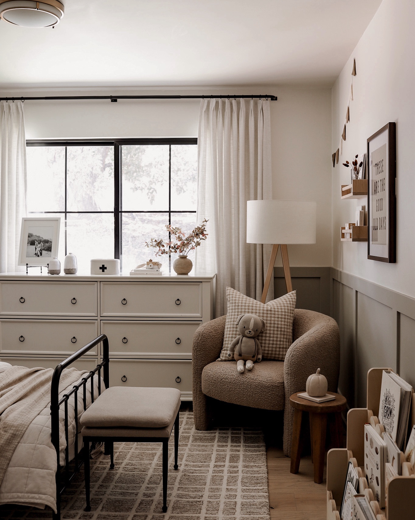 Shop Weston’s room - boy room decor inspo! 🤍
WALLS: BM SWISS COFFEE
TRIM: SW JOGGING PATH 


#LTKFindsUnder100 #LTKSeasonal #LTKHome