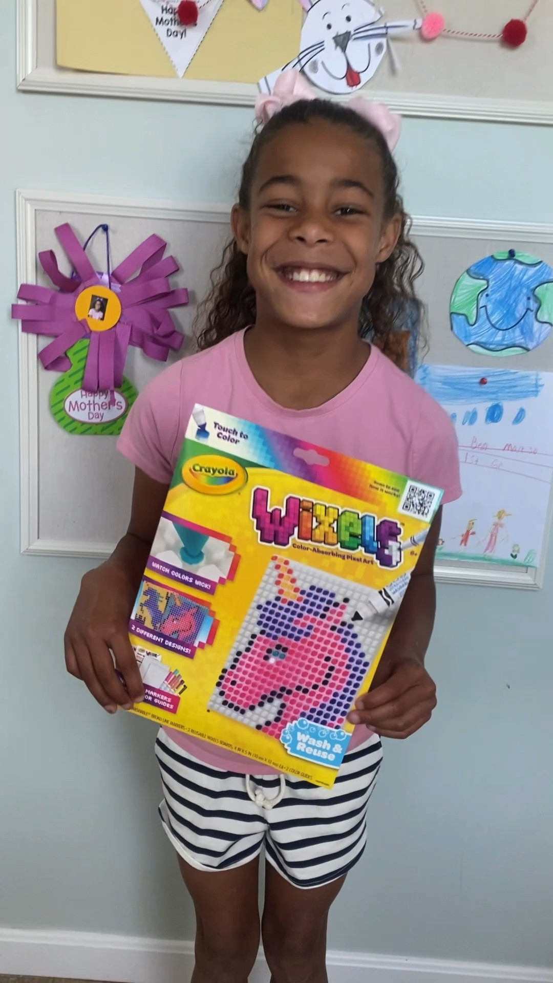 AD Unleash your child's creativity this summer with @Crayola Wixels f