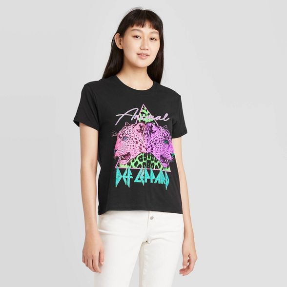 Women's Def Leppard Animal Short Sleeve Graphic T-Shirt - Black | Target
