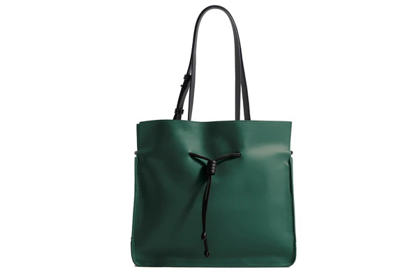 The Medium Shopper | von holzhausen