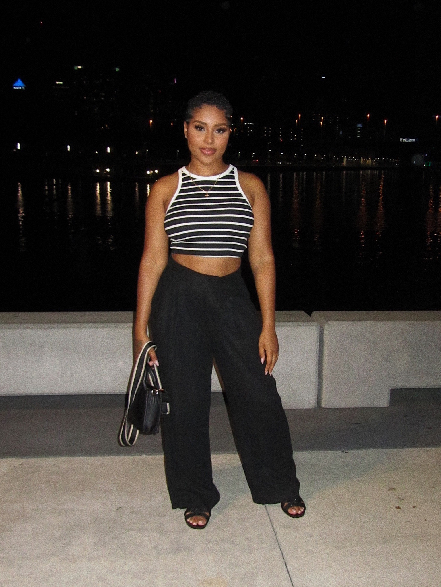 Minimalist Chic
Top size: Small
Pants size: Small / 4
Shoes: Zara

#LTKeurope #LTKstyletip #LTKunder100