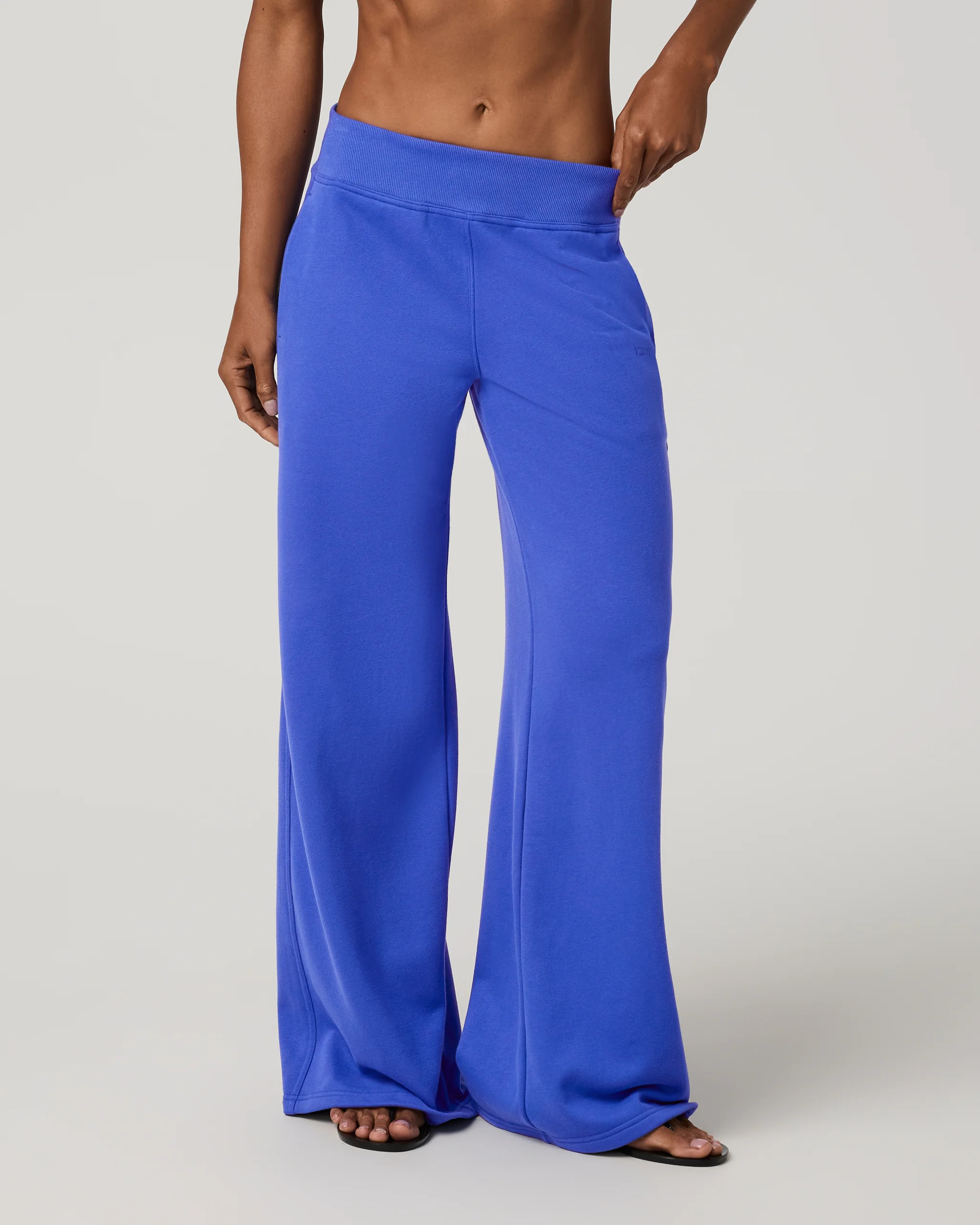 Sedona Midrise Wideleg Sweatpant | Vuori Clothing (US & Canada)