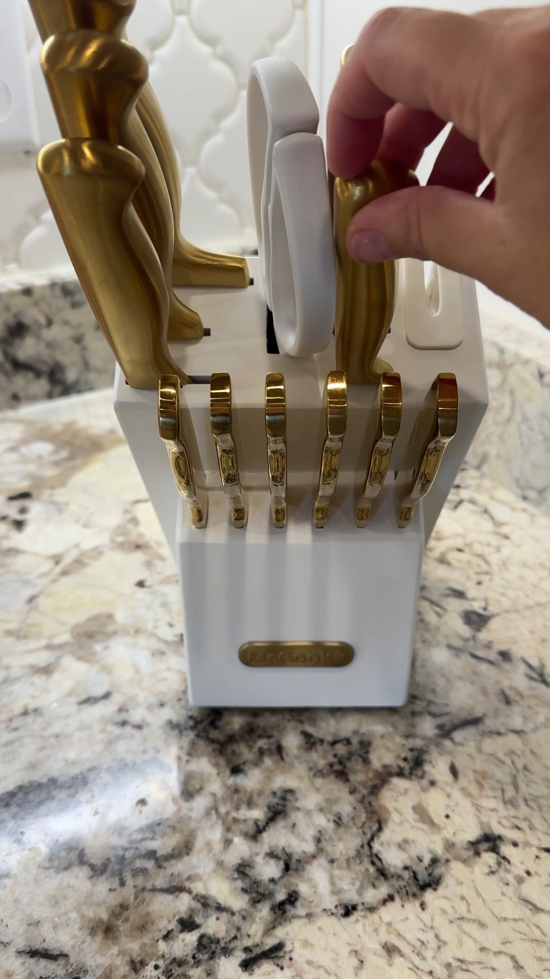 ✨ Kitchen Upgrade Alert ✨
Obsessed with this gold titanium knife set — it’s the perfect mix of style + function. The white block keeps it looking clean on the counter, and the built-in sharpener is such a game changer.

Whether you’re chopping, slicing, or just want your kitchen to look that much prettier… this set does it all. 🥂🍽️

💛 McCook Golden Titanium Knife Set
✔️ 15-piece set

#LTKSaleAlert #LTKHome #LTKGiftGuide