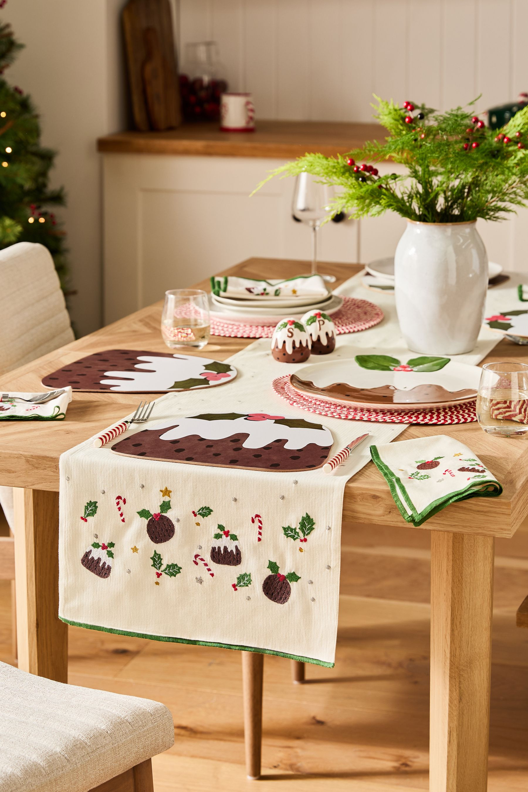 Red Candy Cane Cutlery 16 Piece Set | Lipsy