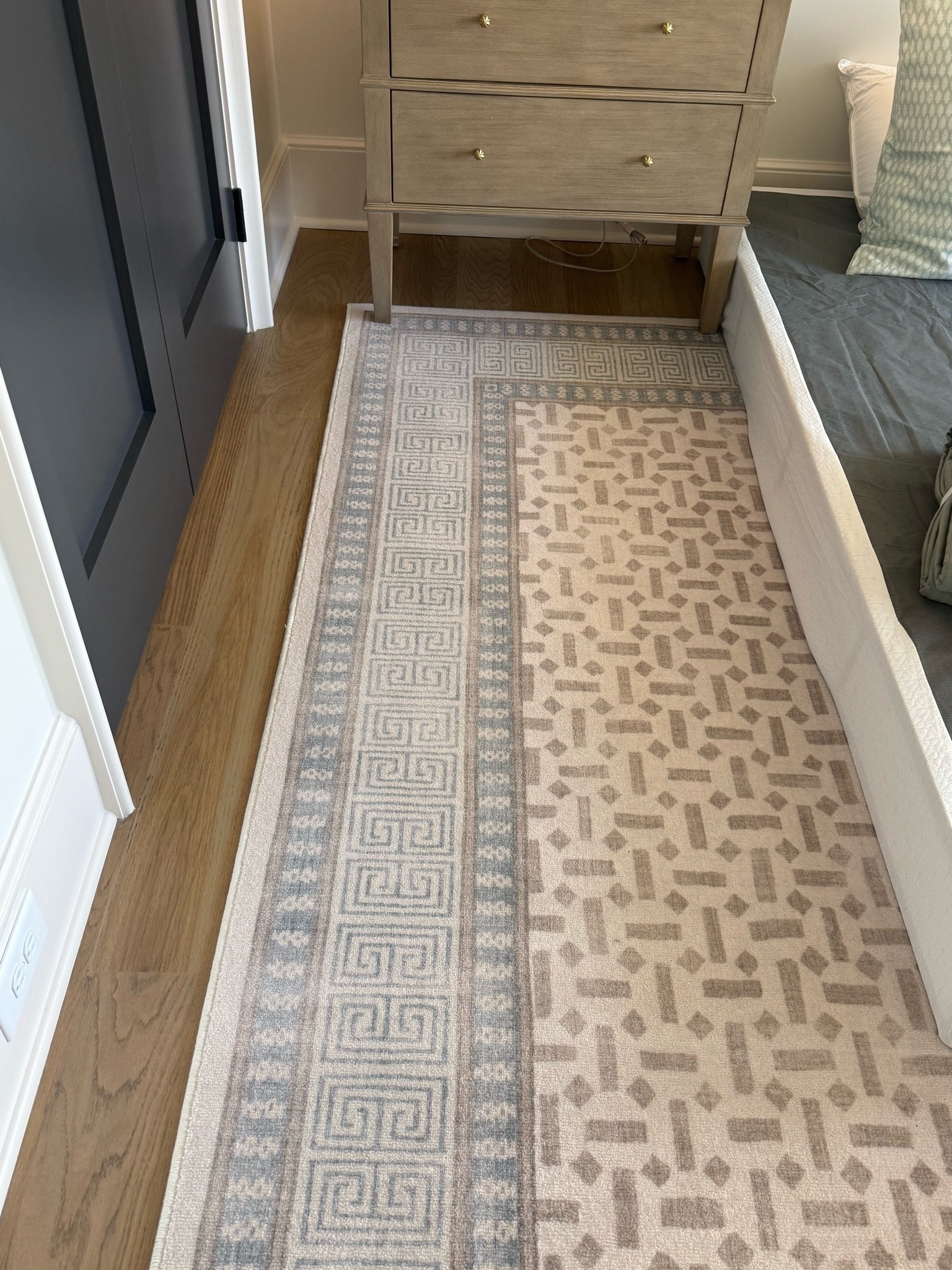 @ruggable is having up to 25% off sitewide. We have the Kairo rug at the lake house.

#LTKHome #LTKSaleAlert