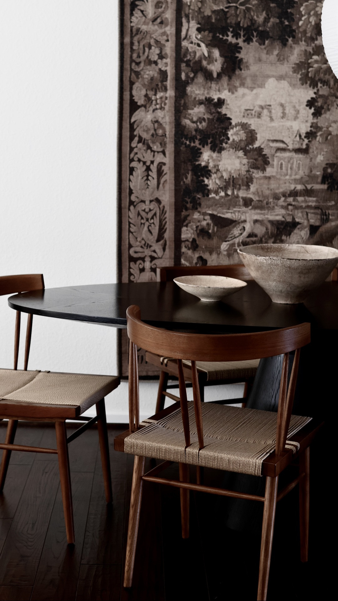 A few thoughtful changes, and the whole room feels new again. Sculptural seating, softer lighting, and a tapestry that finally brought the space together 🤎

Comment “SHOP” for links. 

-
#diningroommakeover #diningroominspo #diningchairs #japandi #moodyinteriors
