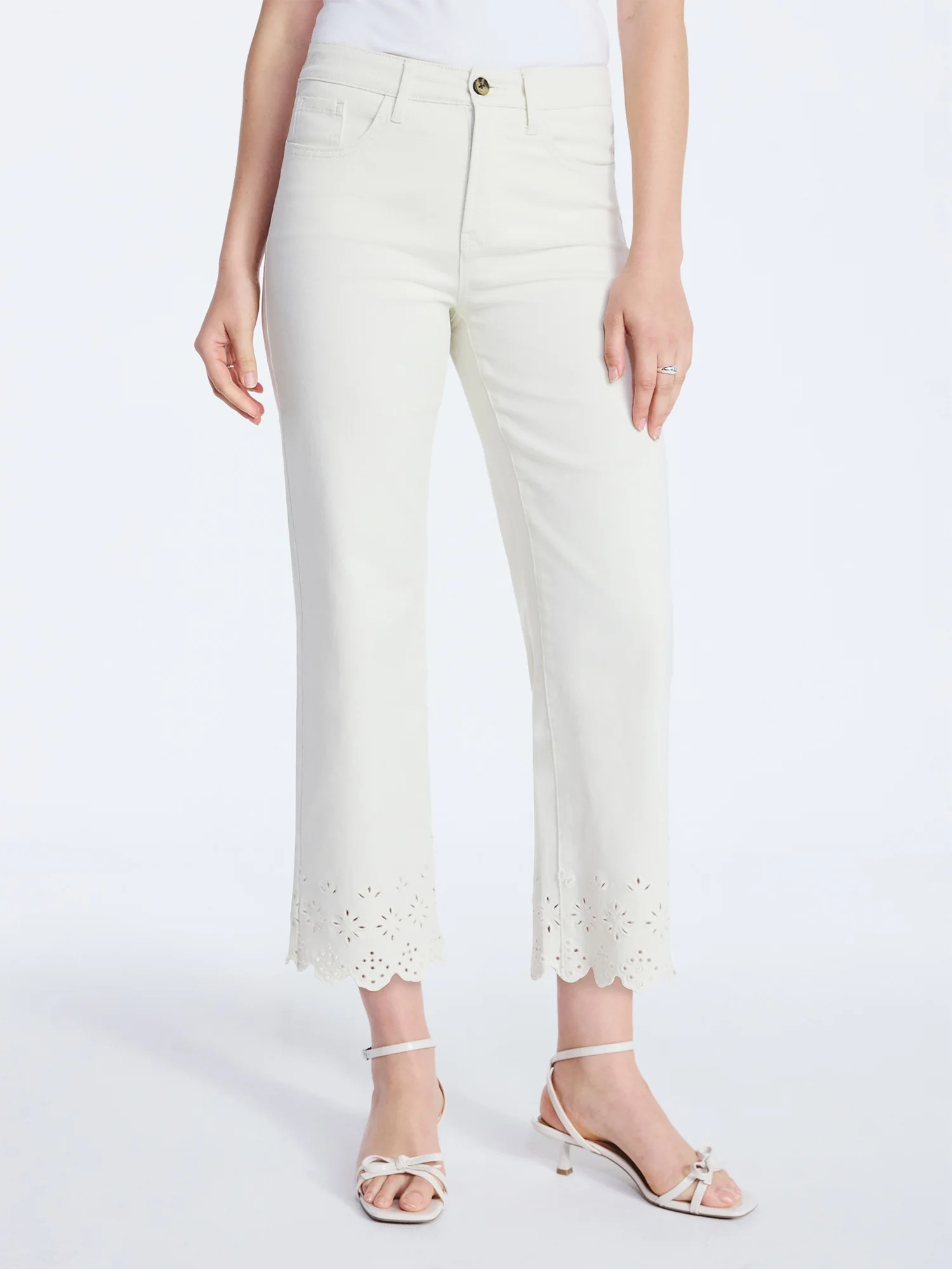 Free Assembly Women's and Women's Plus Embroidered Eyelet Cropped Jeans, 28" Inseam, Sizes 0-26W | Walmart (US)