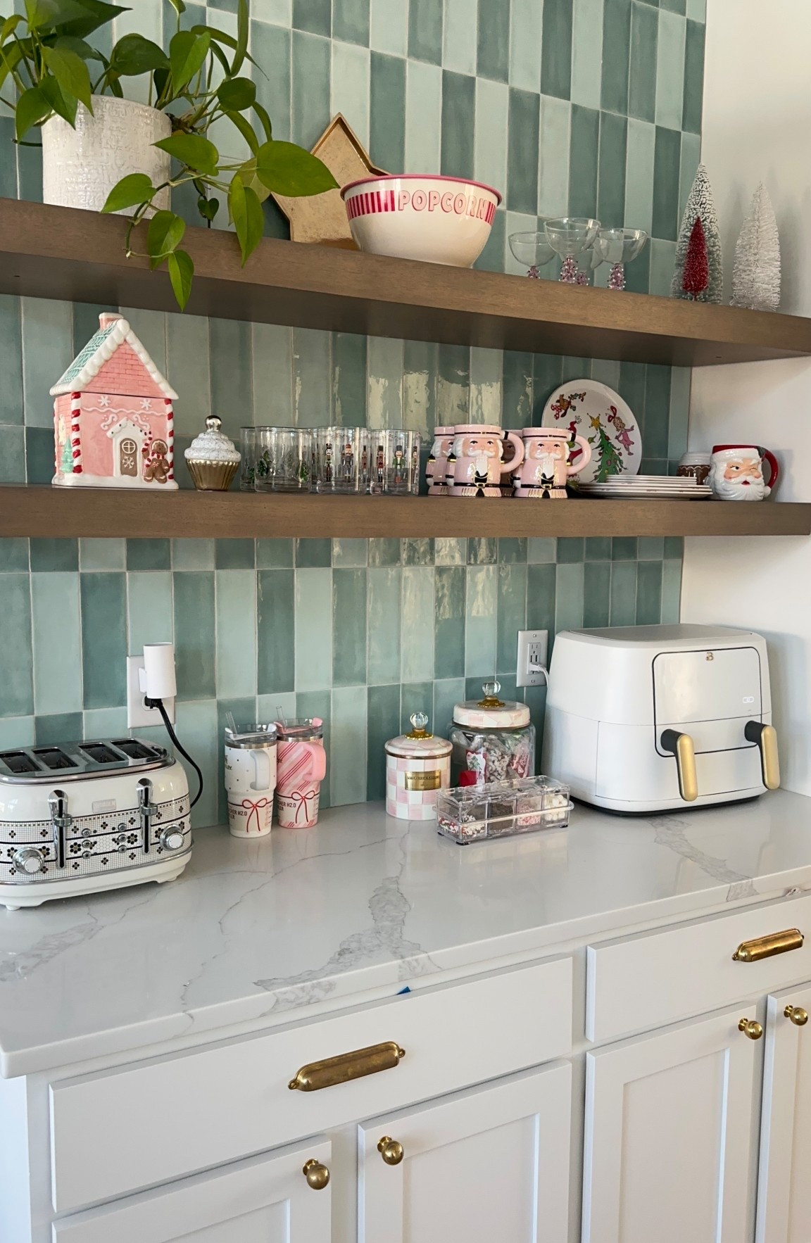 Kitchen Christmas Corner Decor! 

#LTKSeasonal #LTKGiftGuide #LTKHoliday