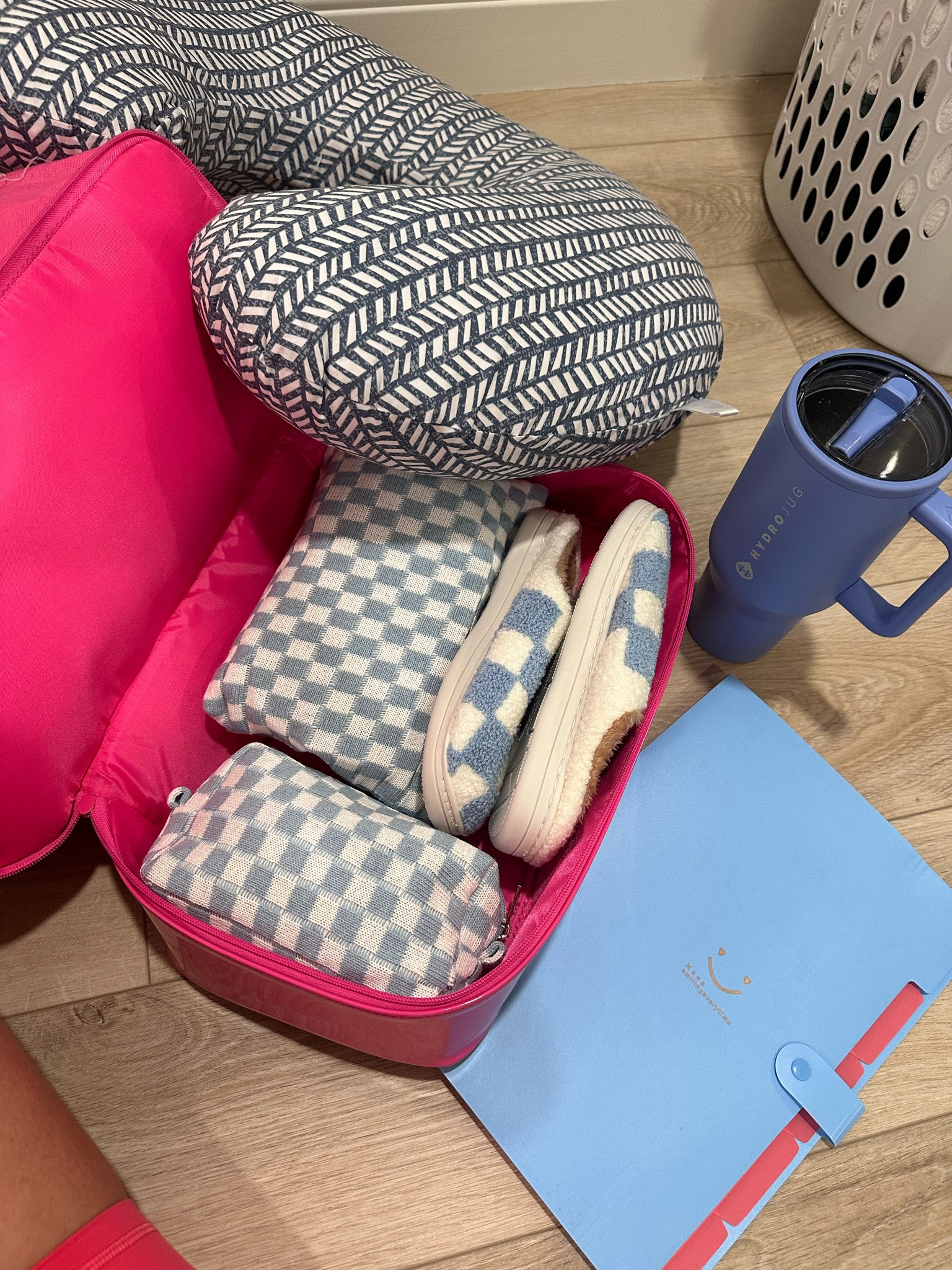 Hospital bag // labor & delivery // mom essentials // third time mom // almost baby time // postpartum // slippers // packing // boppy // baby boy 

#LTKFindsUnder50 #LTKBaby #LTKFamily