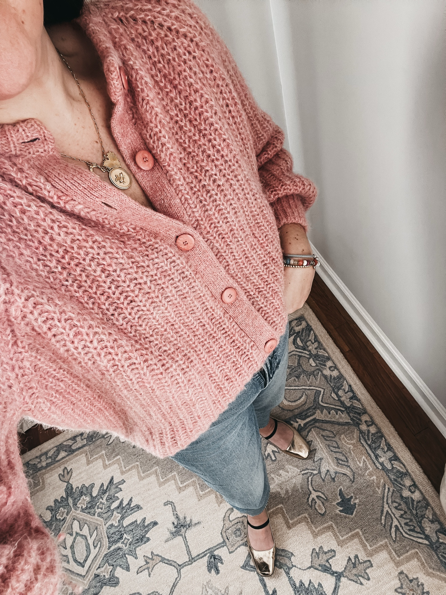 casual winter outfit of the day 

Sezane sweater - size down
jeans - old navy TTS
Gold ballet fats - Madewell TTS
Charm necklace - custom by HART


#LTKShoeCrush #LTKStyleTip #LTKWorkwear
