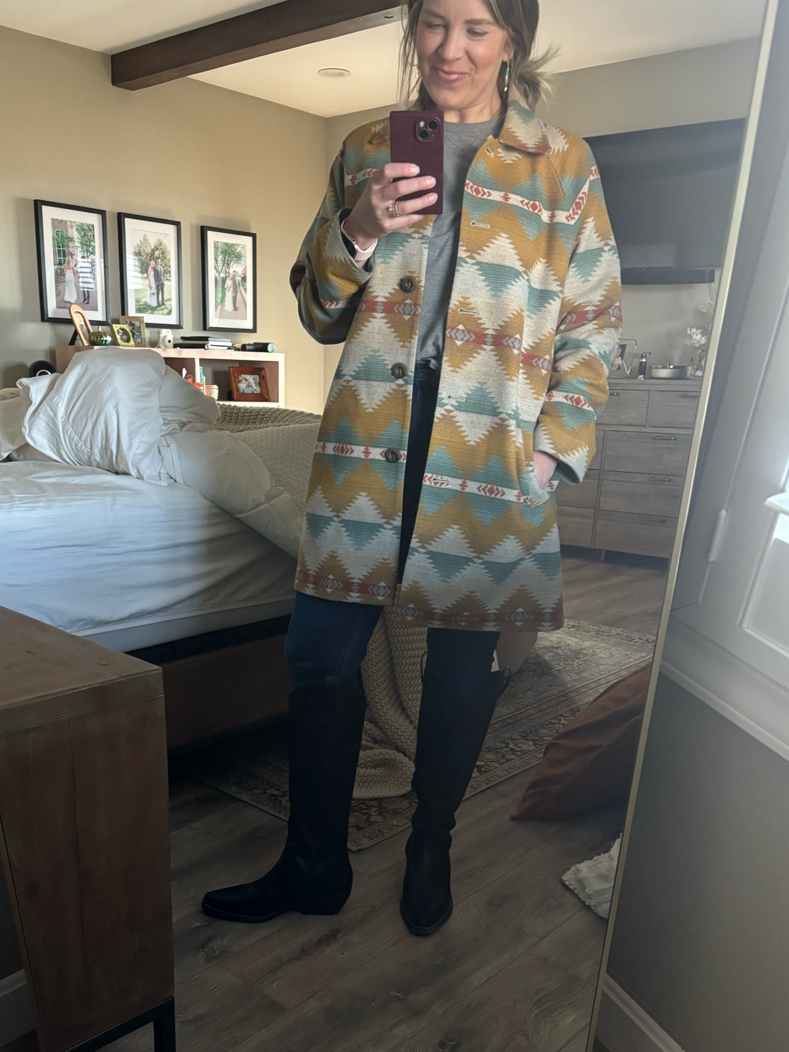 The unmade bed really brings the aesthetic. If you’re looking for casual, comfy, and warm, she’s your girl. 

5’8 large in shirt; medium in jackett

#LTKSeasonal #LTKU #LTKStyleTip