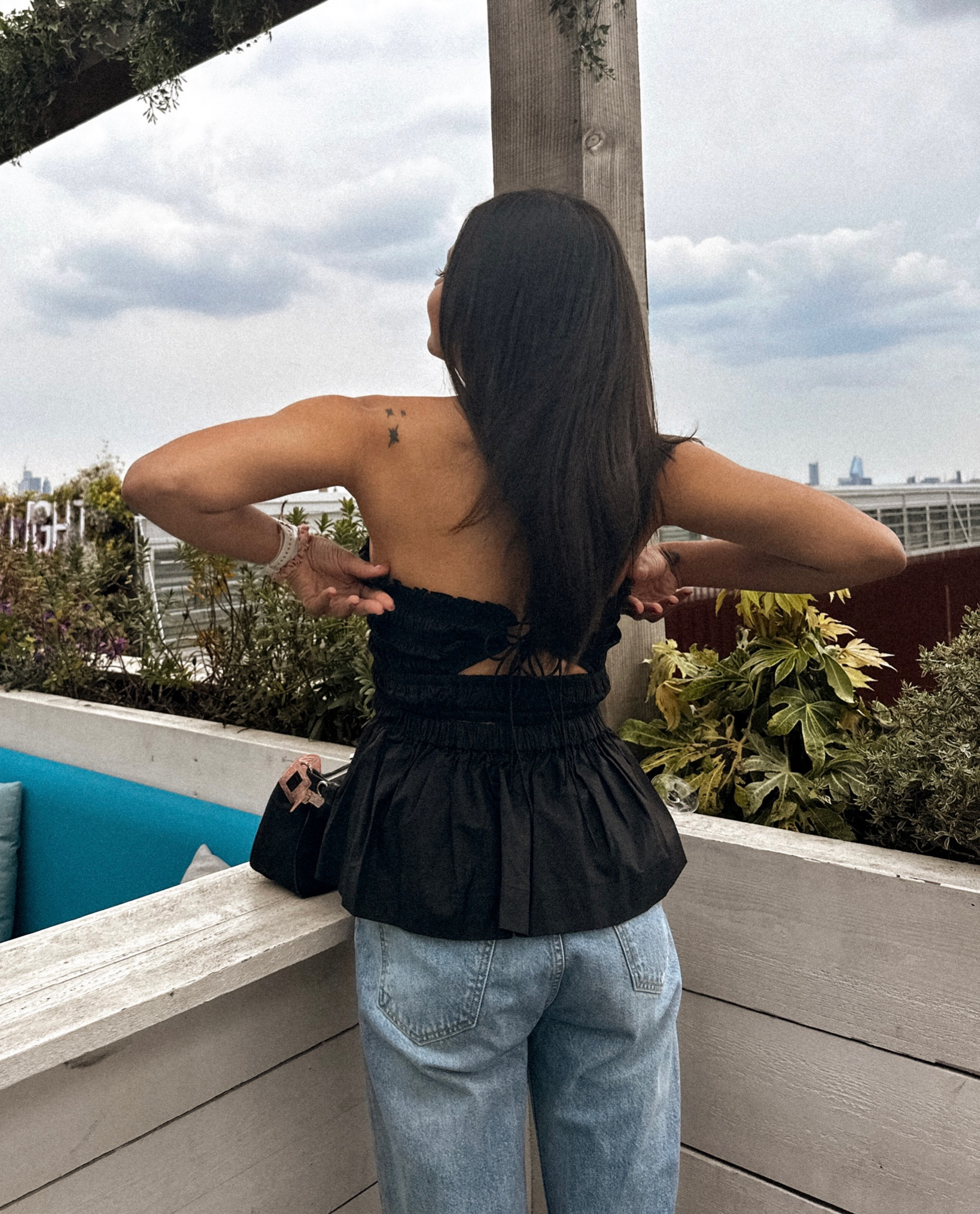 my new ‘go-to’ summer top 🖤

#LTKSeasonal #LTKeurope #LTKstyletip