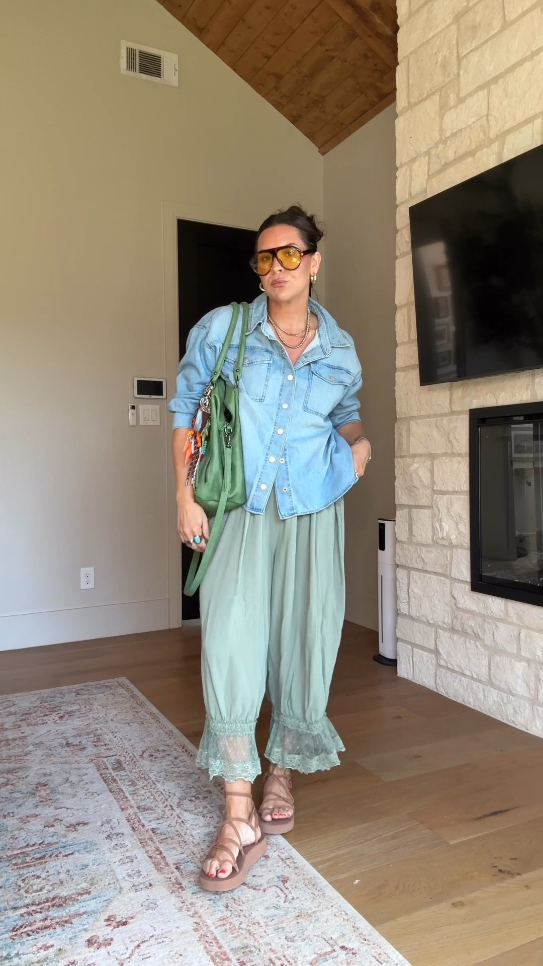 Bloomer pants styled up and I’m in LOVE!  
I tried a bunch of simple tee’s and tops and they all looks so cute! 
Pants: XL (could have done a large)
Top: XL
SANDALS: TTS


#LTKOver40 #LTKootd #LTKMidsize

#LTKMidsize #LTKgrwm #LTKOver40