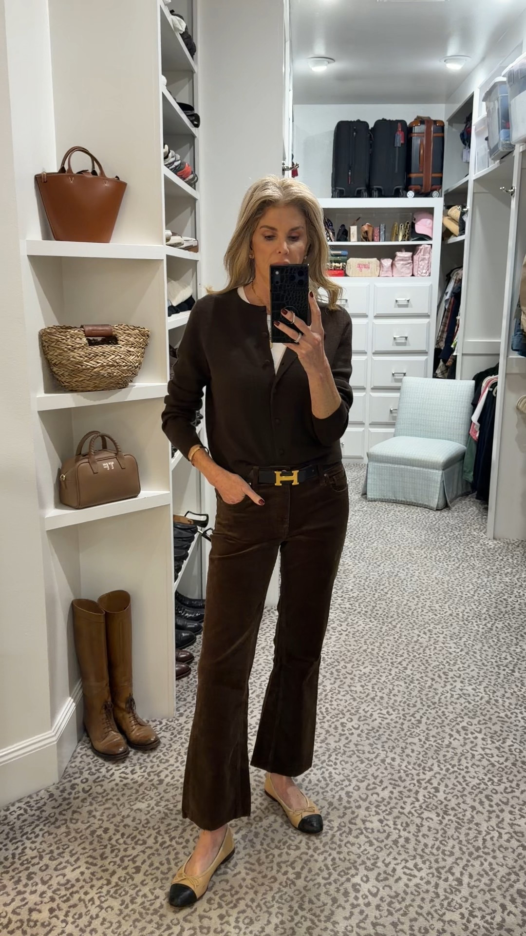 OOTD
Size small tee & sweater. 
Corduroy pants -4


#LTKShoeCrush #LTKdayinmylife #LTKStyleTip