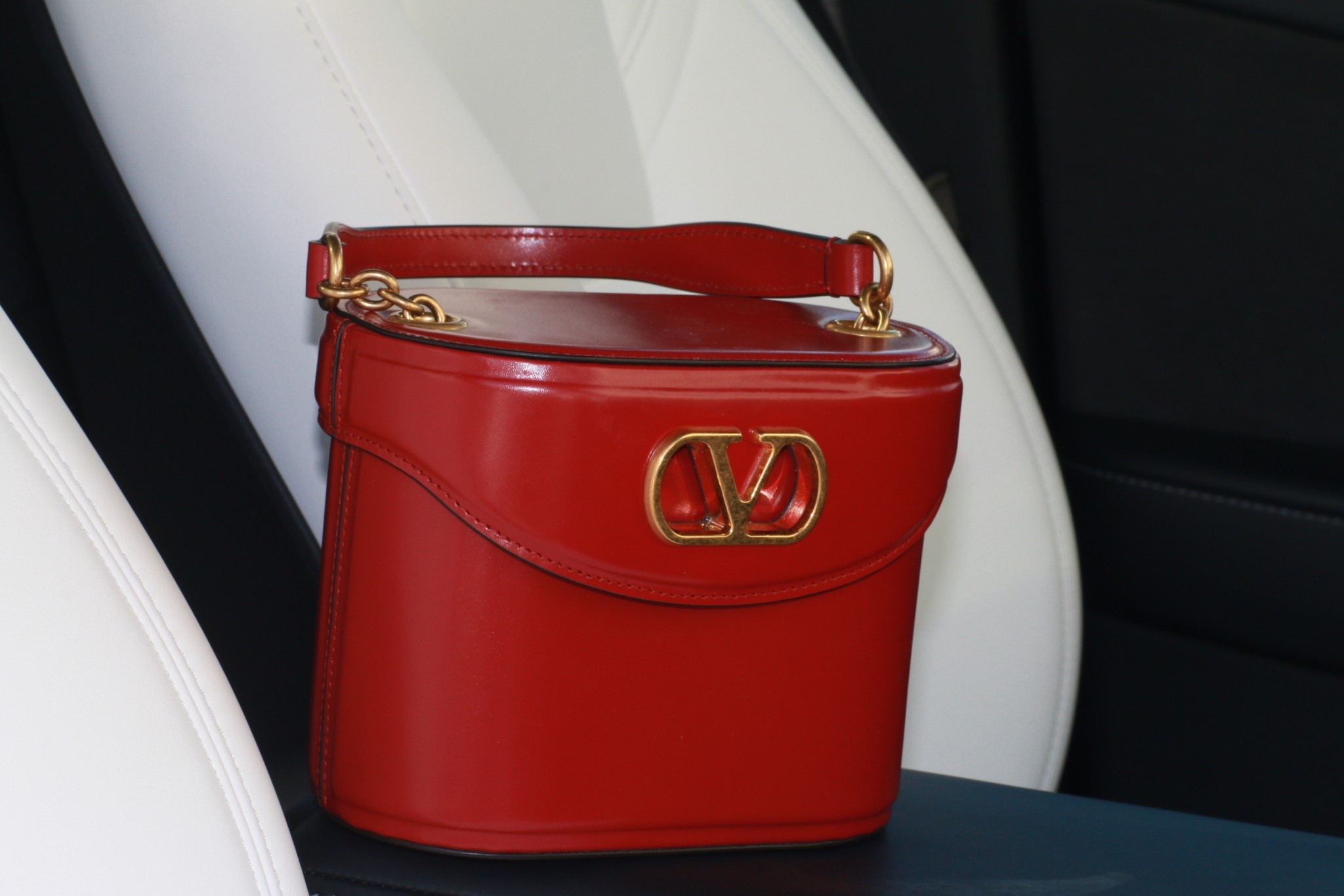 Valentino Garavani 

#LTKootd