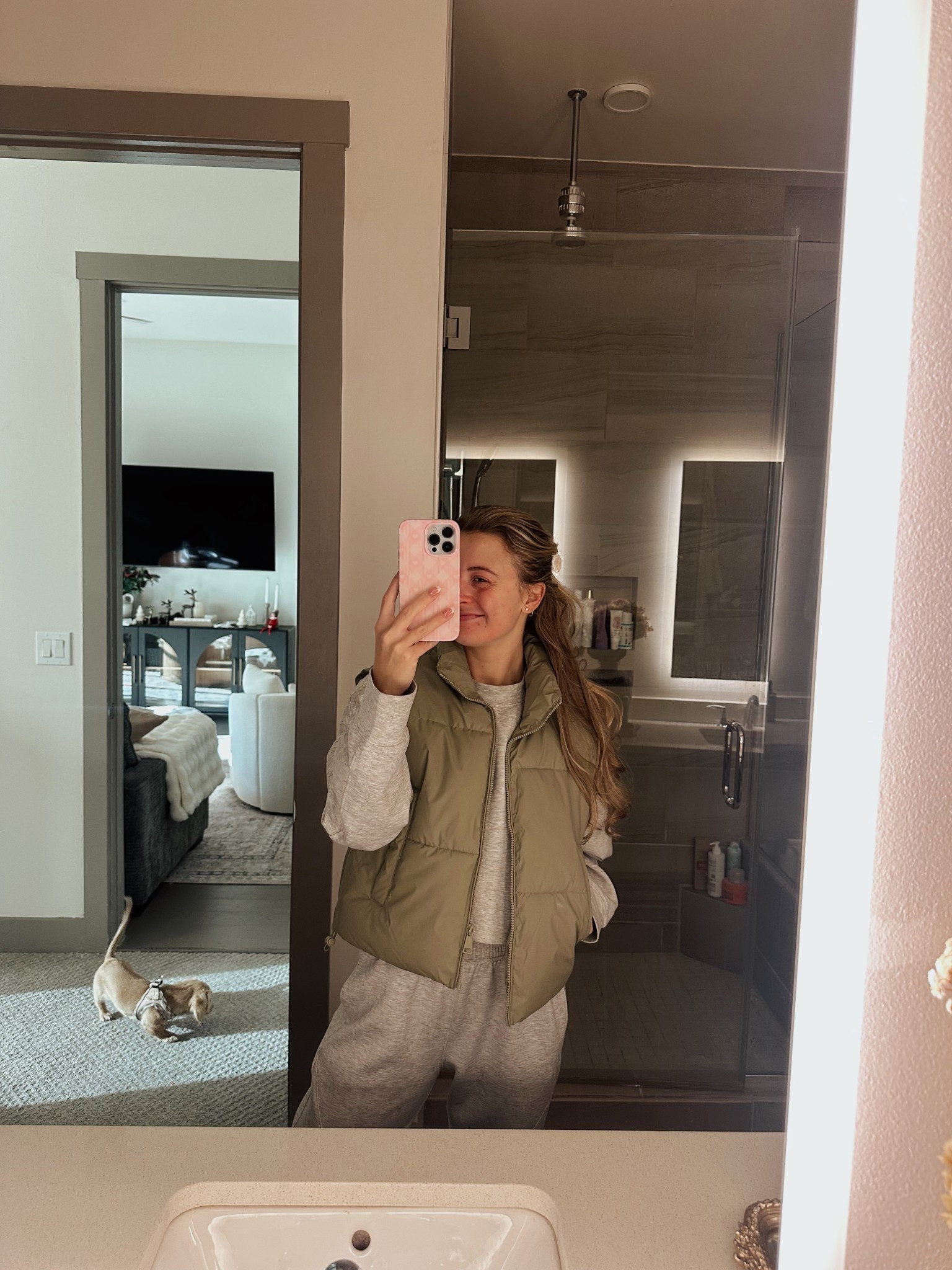 sweatset, gray sweats, green puffer, puffer vest 🤍 

#LTKActive #LTKSaleAlert #LTKFindsUnder50