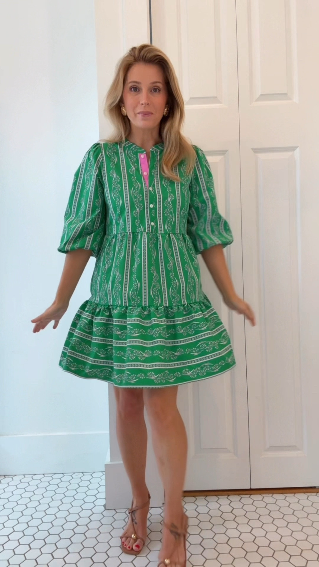 Another cute spring time dress option from Mary square! Such a fab dress and the print is perfect for spring! SPRING20 will save you 20% on their entire site! 